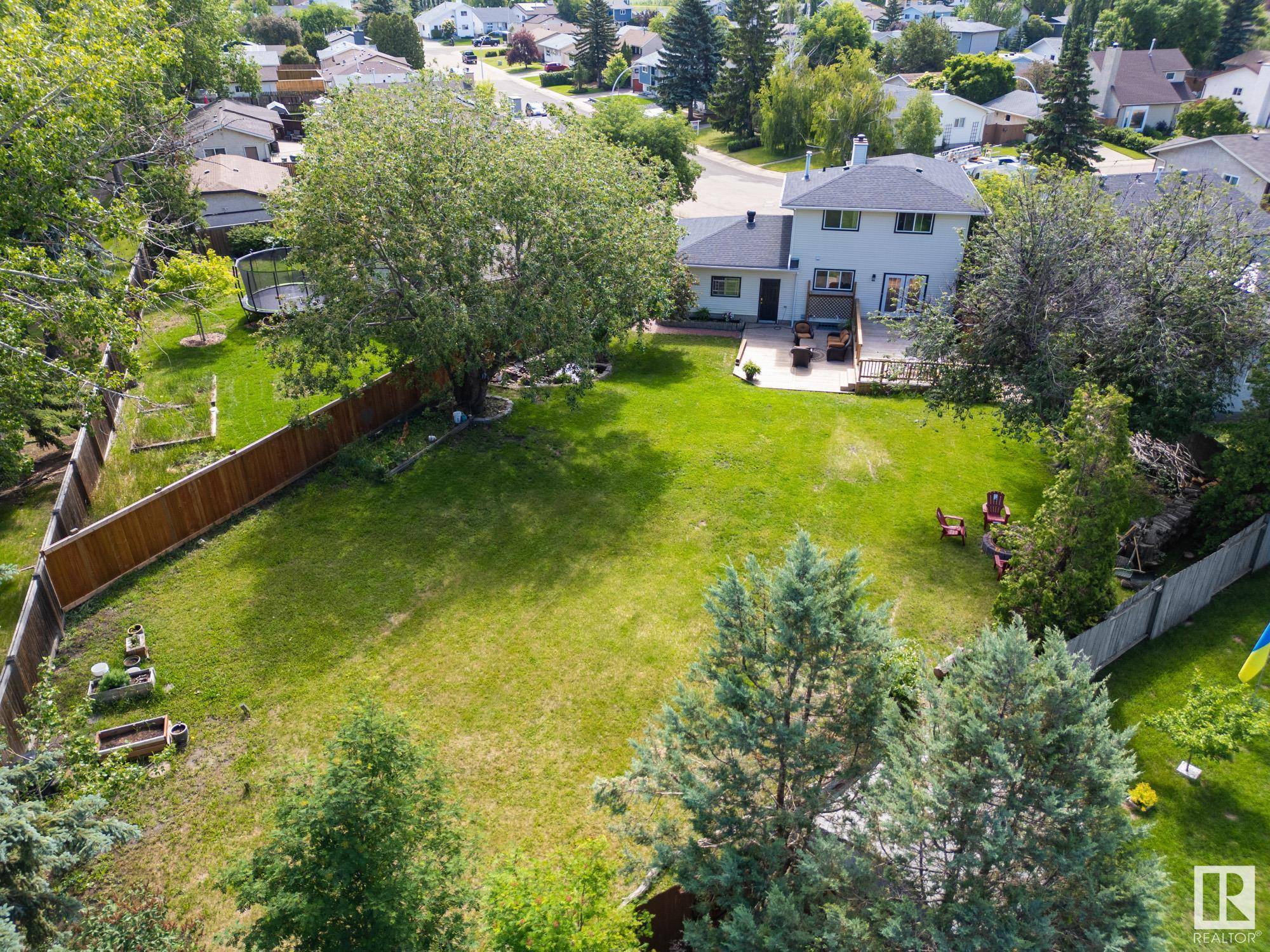 Edmonton, AB T5Y 1V7,14544 20 ST NW