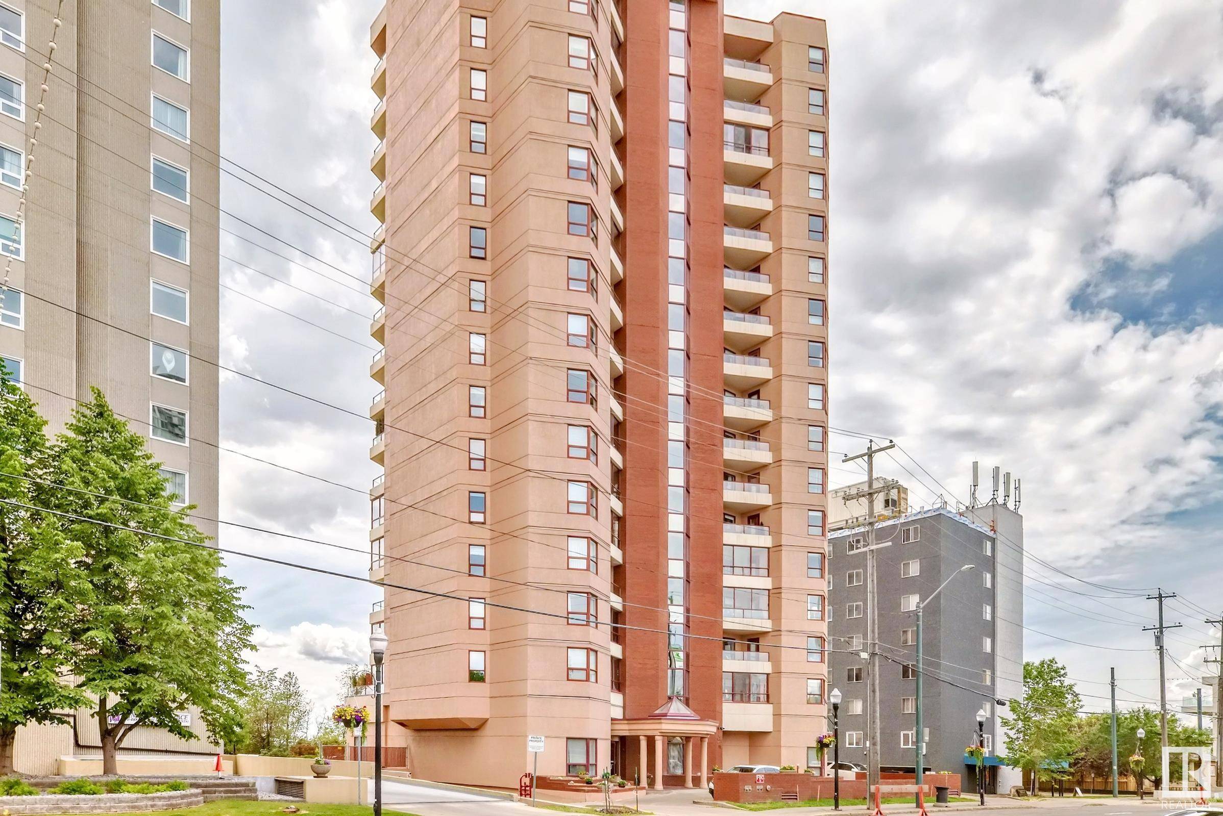 Edmonton, AB T5N 4A7,#1401 12319 Jasper AV NW