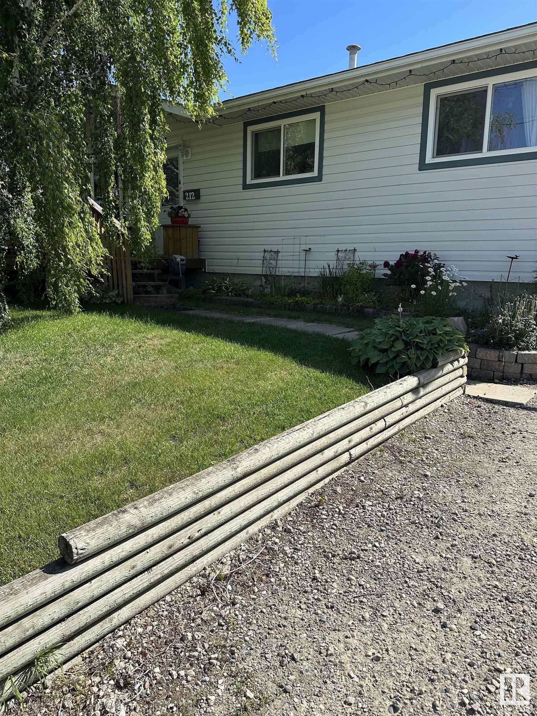 Cold Lake, AB T9M 1A7,212 16 street