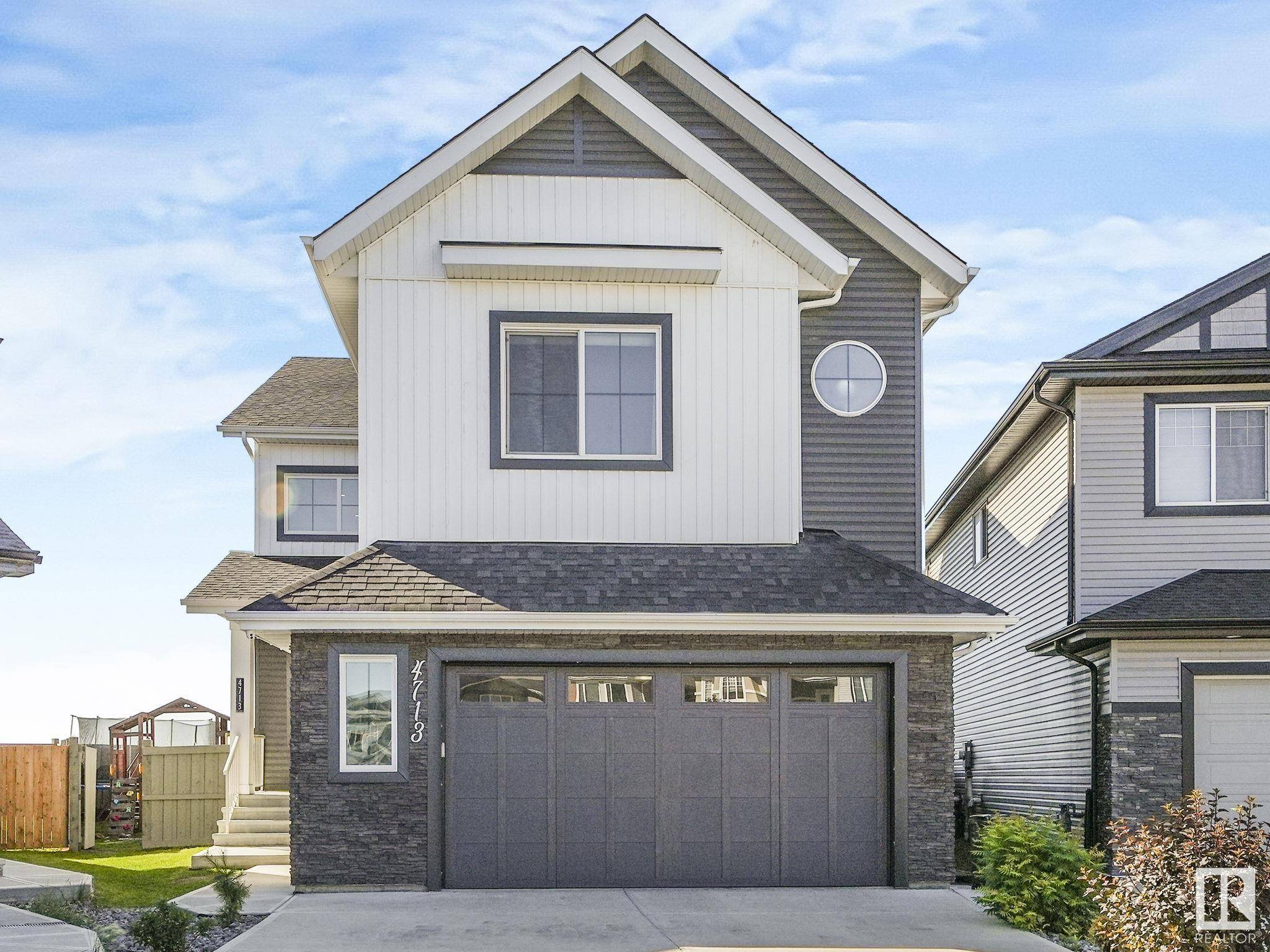 Edmonton, AB T6W 3H1,4713 CHARLES BAY BA SW