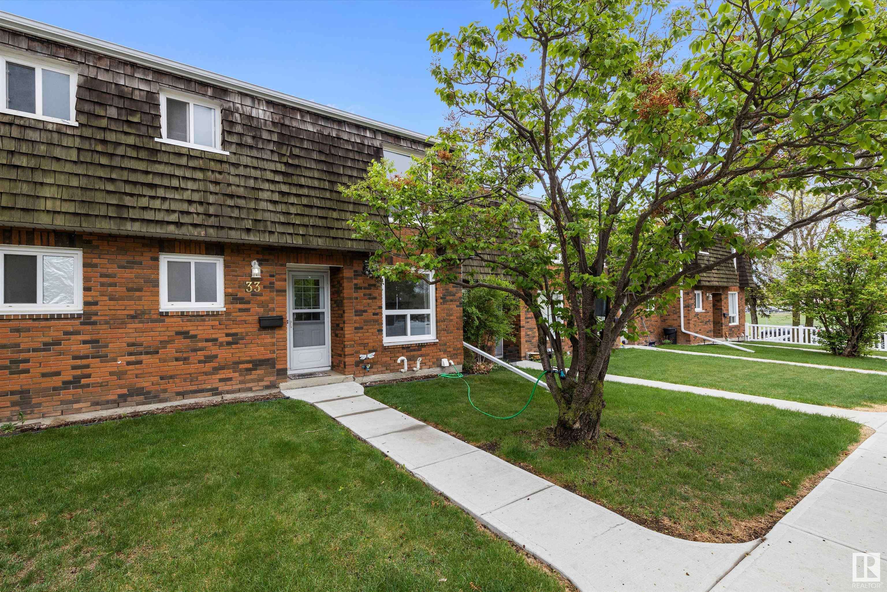 Sherwood Park, AB T8A 0V8,33 GREAT OA
