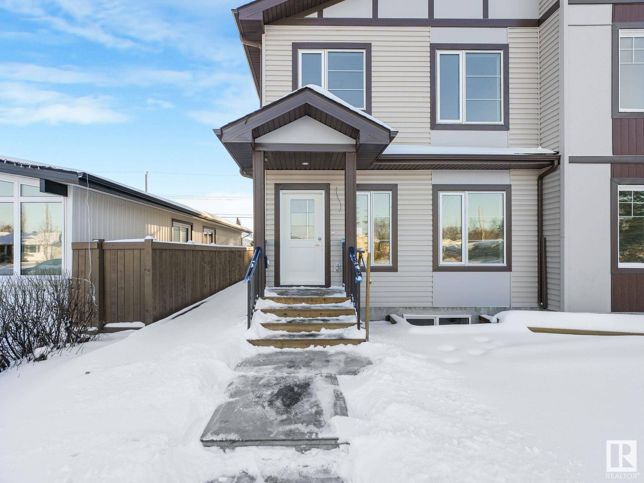 Edmonton, AB T6B 0W7,7119 93 AV NW