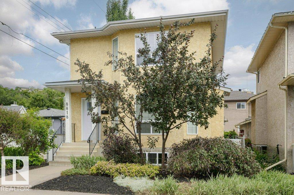 Edmonton, AB T5H 3W4,8818 ROWLAND RD NW