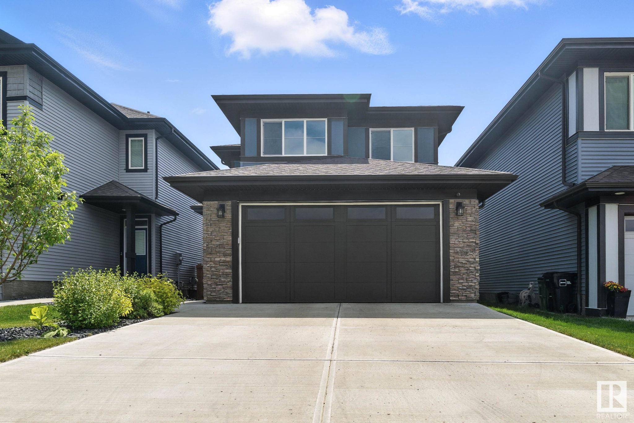 Edmonton, AB T6M 0Z5,643 EAGLESON CR NW