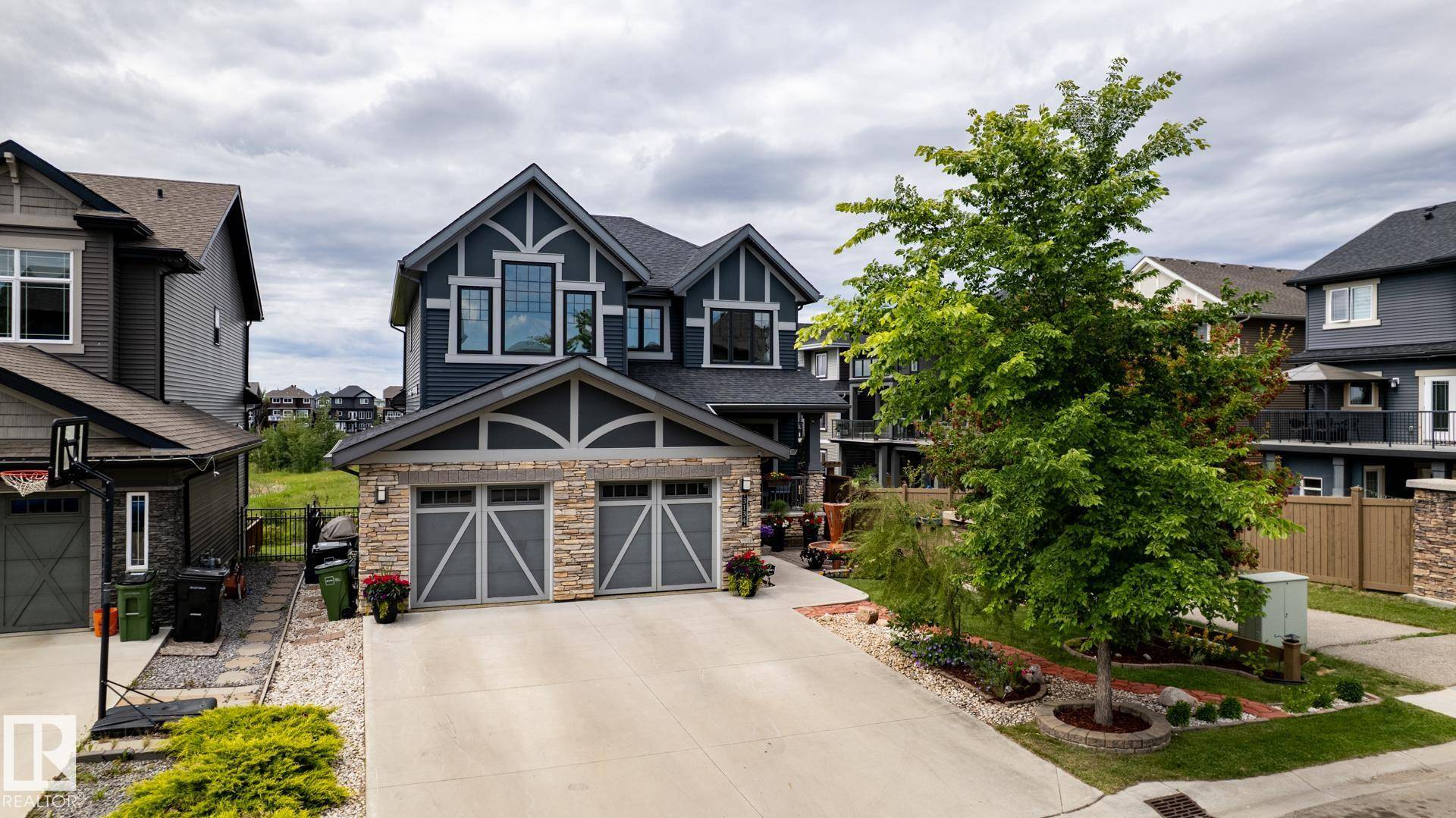 Edmonton, AB T6X 1P3,3134 WINSPEAR CR SW