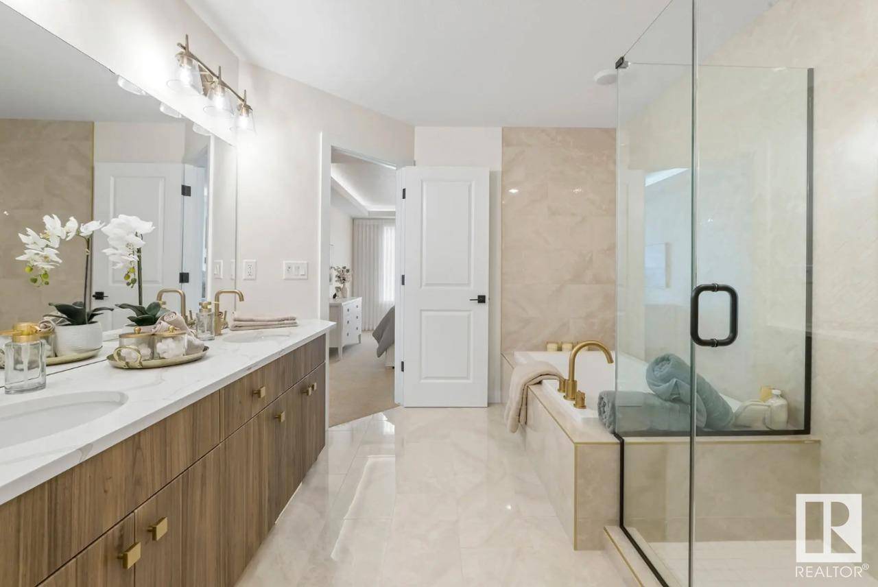 Edmonton, AB T6X 1A7,2815 5 AV SW