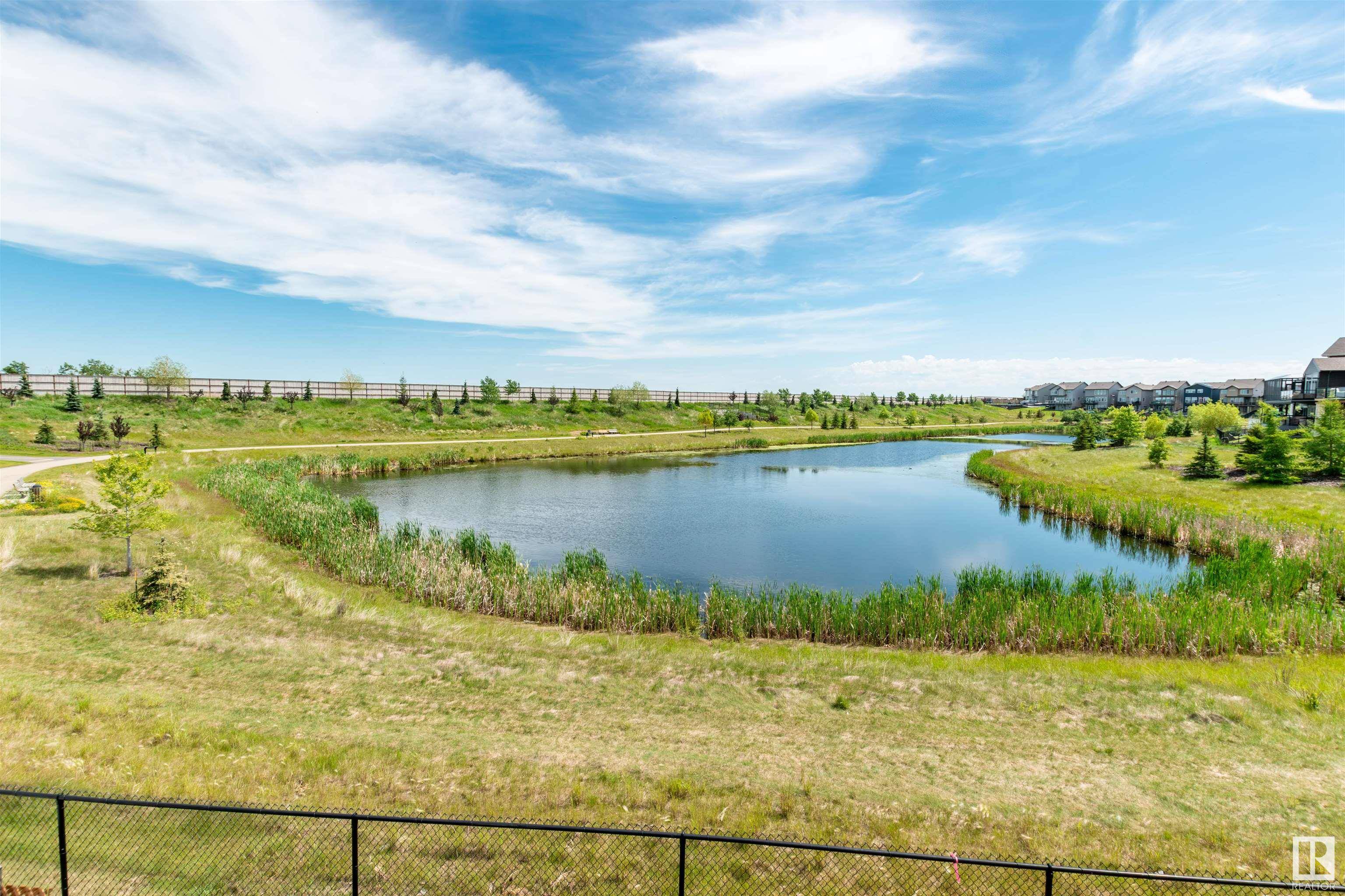 Sherwood Park, AB T8H 2Y3,57 SAVOY CR