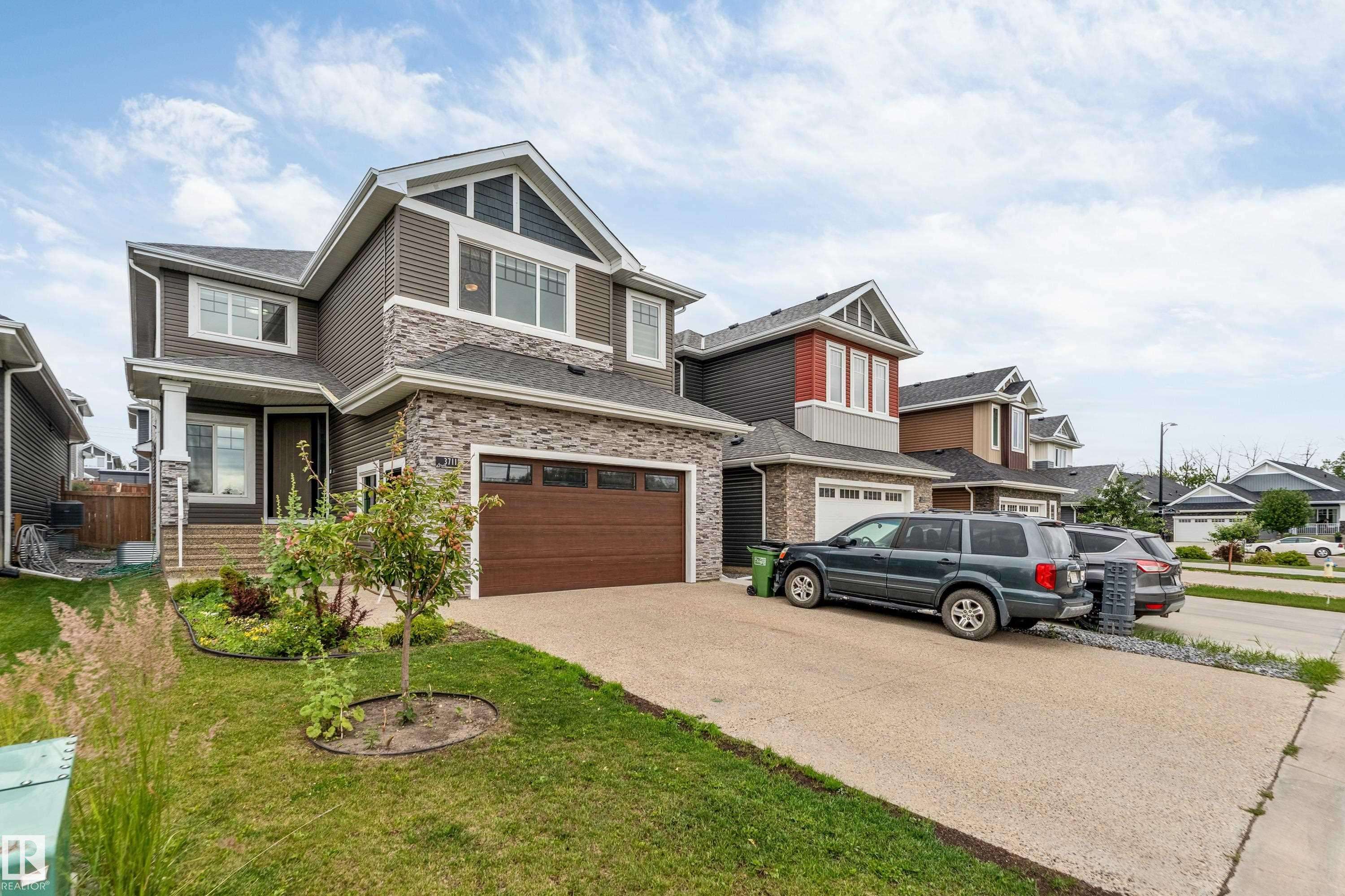 Edmonton, AB T5S 0M9,3711 HUMMINGBIRD WY NW