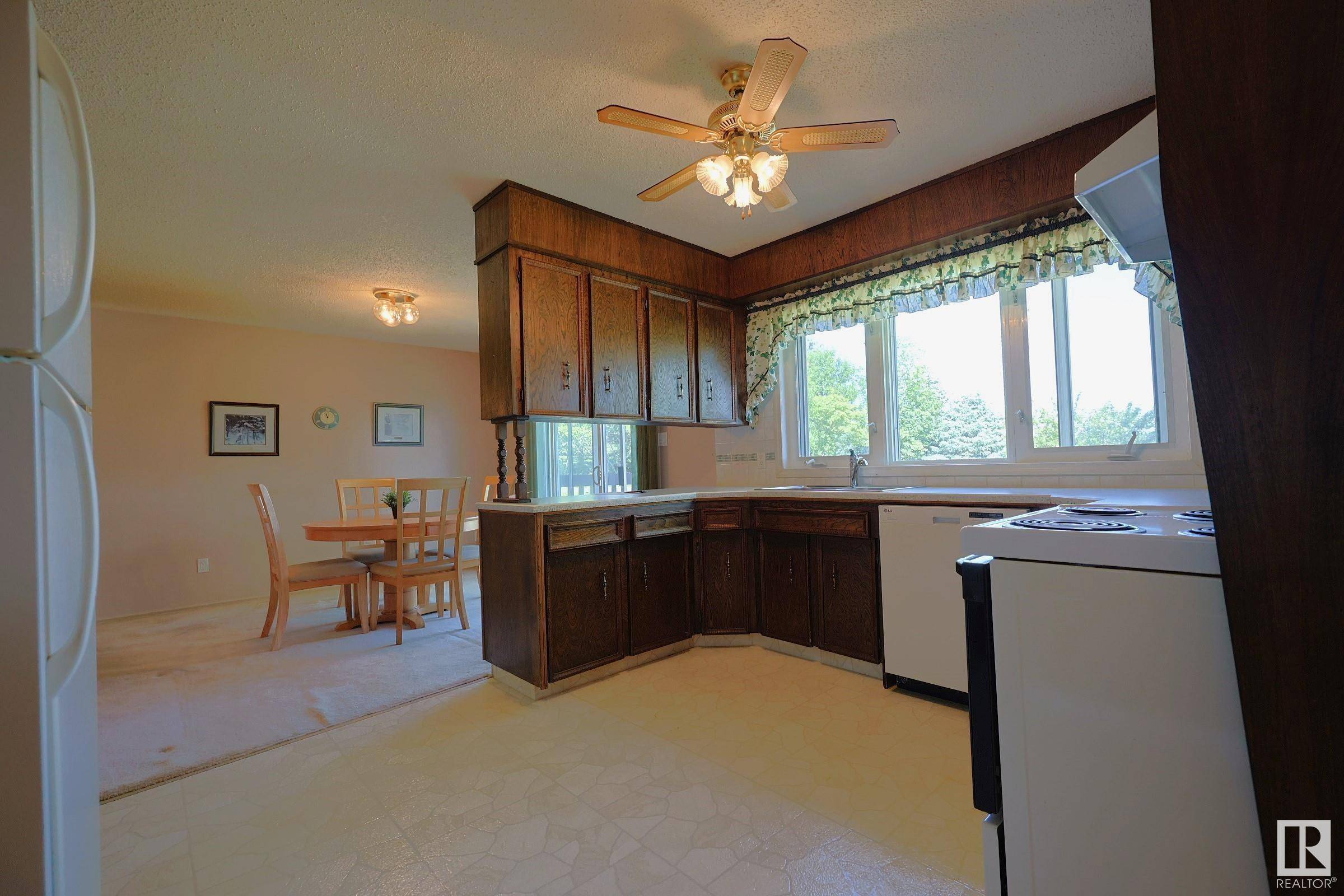 Rural Sturgeon County, AB T8T 1X9,#61 24213 TWP ROAD 554