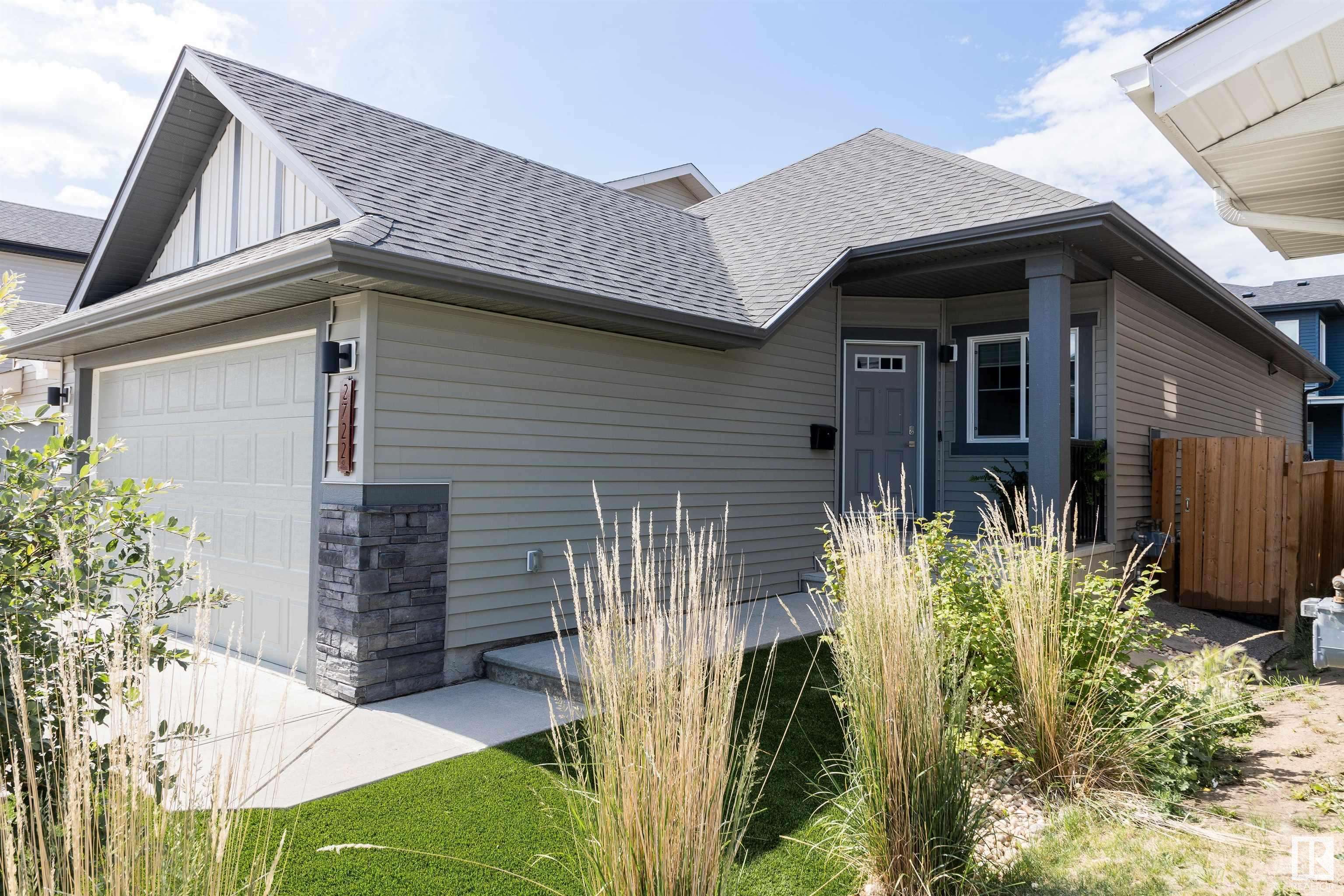 Edmonton, AB T6W 3X4,2722 Collins CR SW