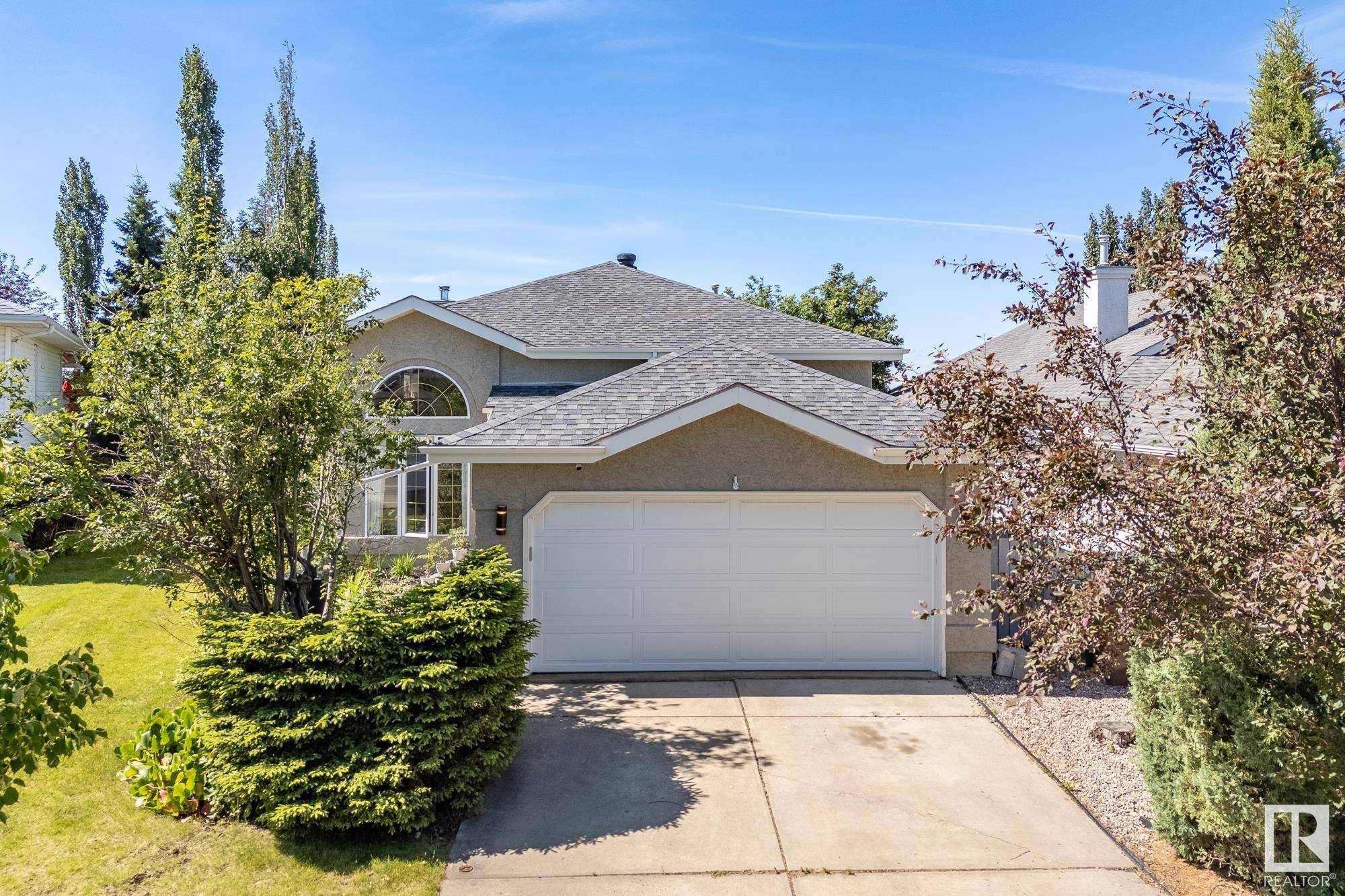 St. Albert, AB T8N 6K1,18 HARCOURT CR