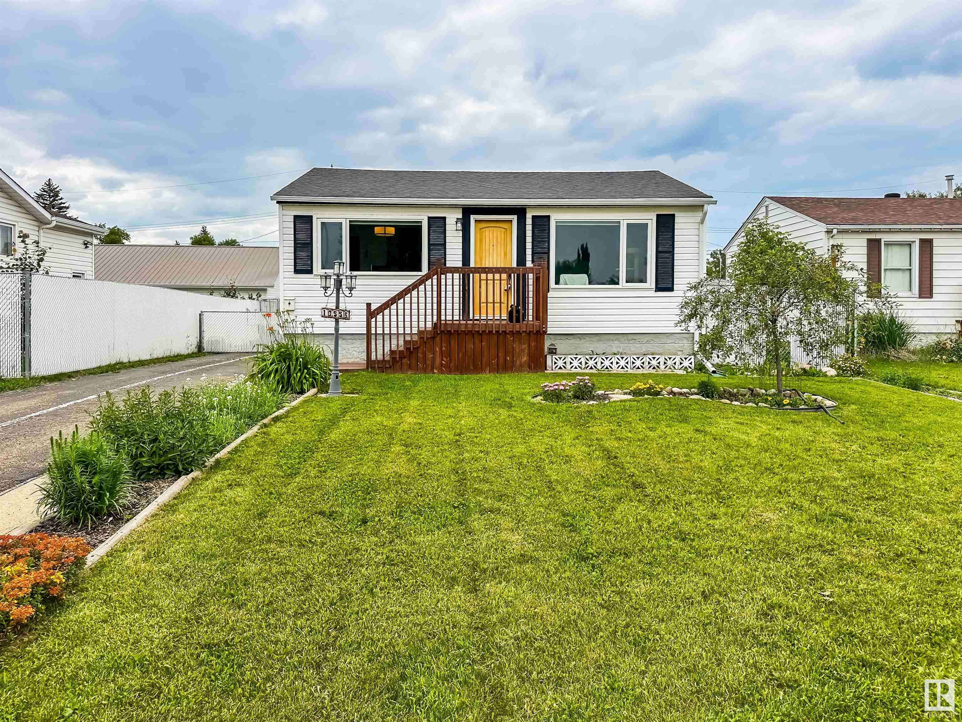 Edmonton, AB T5P 3M5,10556 162 ST NW