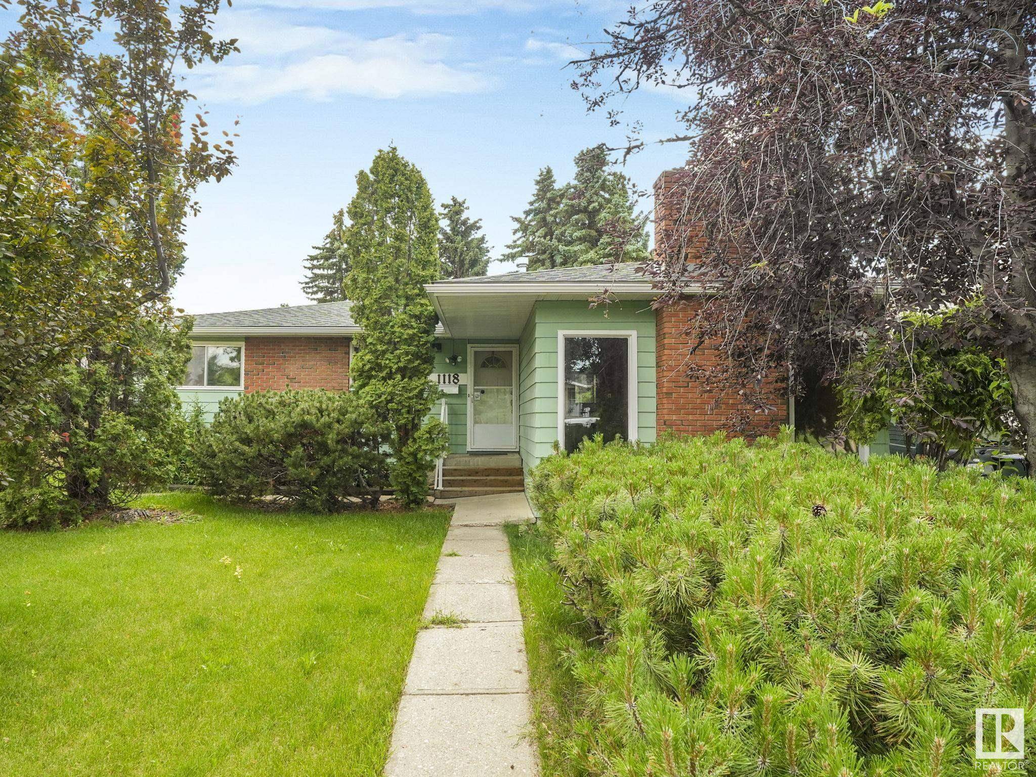 Edmonton, AB T6K 1L1,1118 68 ST NW