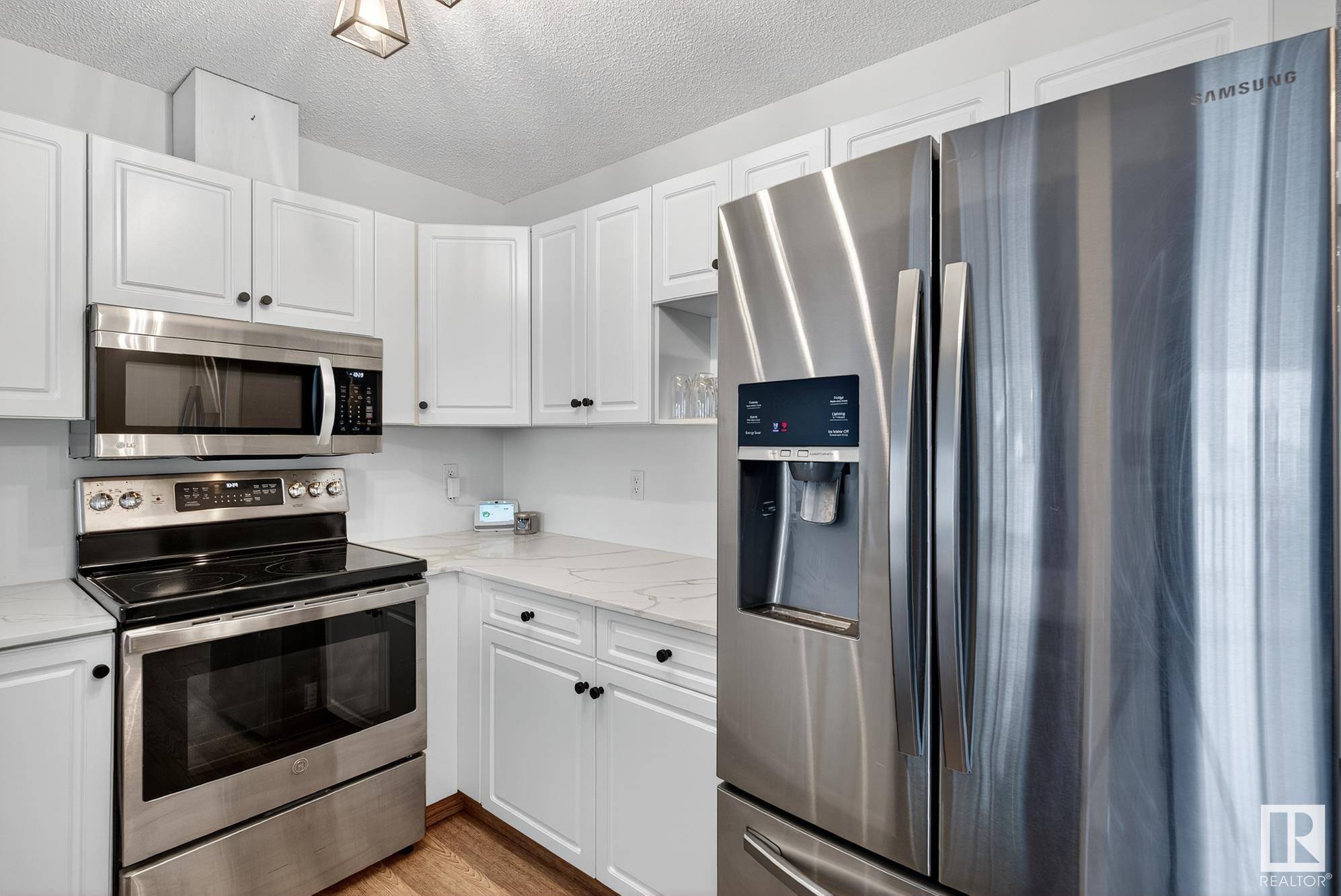 Edmonton, AB T5Y 3B6,#67 14603 Miller BV NW
