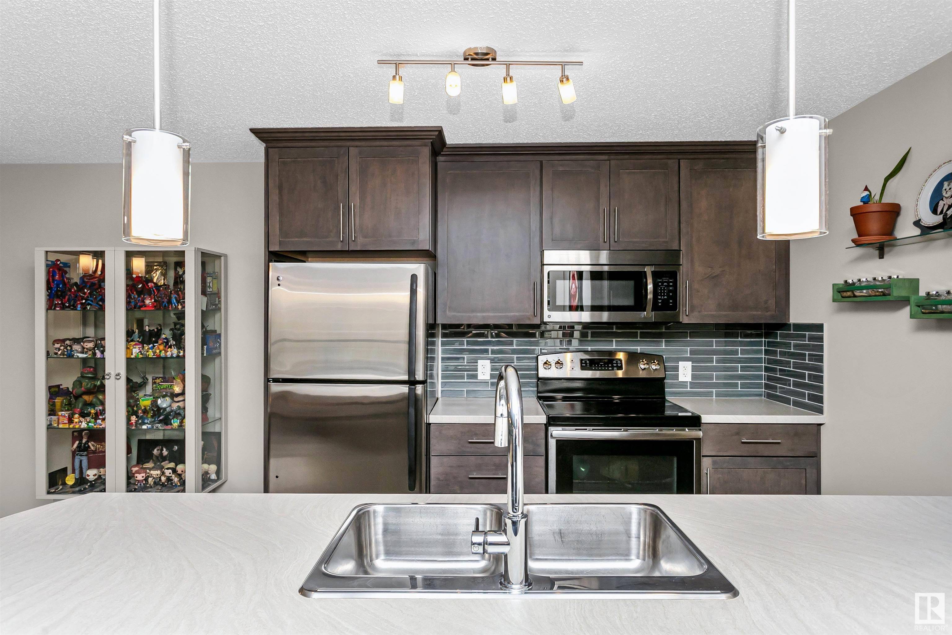 Edmonton, AB T5Z 0K8,#356 7805 71 ST NW