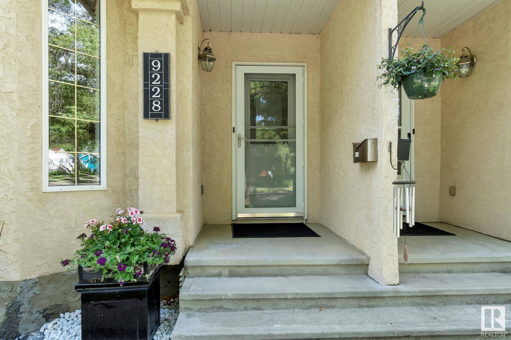Edmonton, AB T6C 3R5,9228 92 ST NW