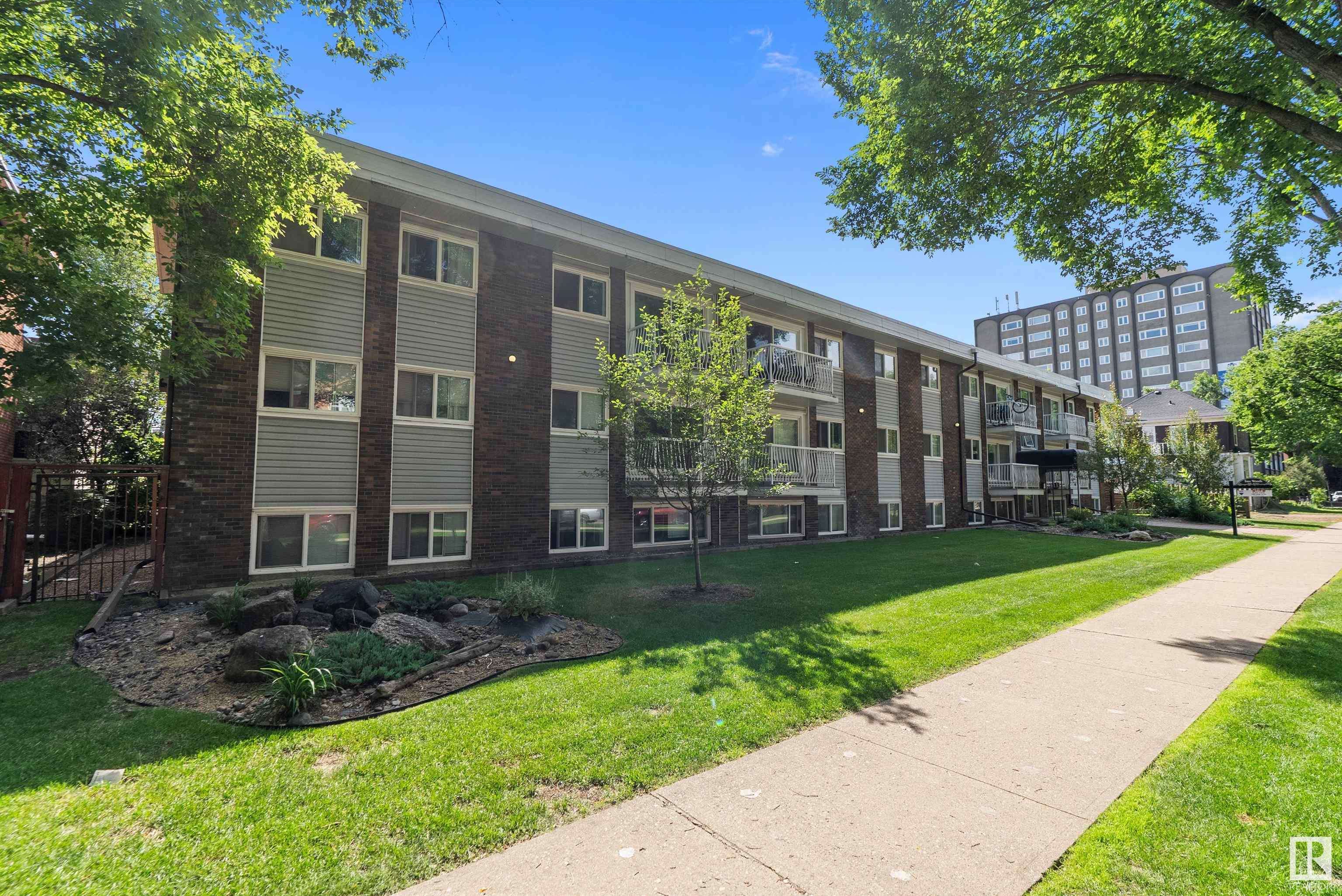 Edmonton, AB T5K 1X7,#210 10225 117 ST NW