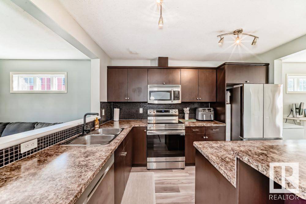 Edmonton, AB T6T 0N3,#22 3751 12 ST NW