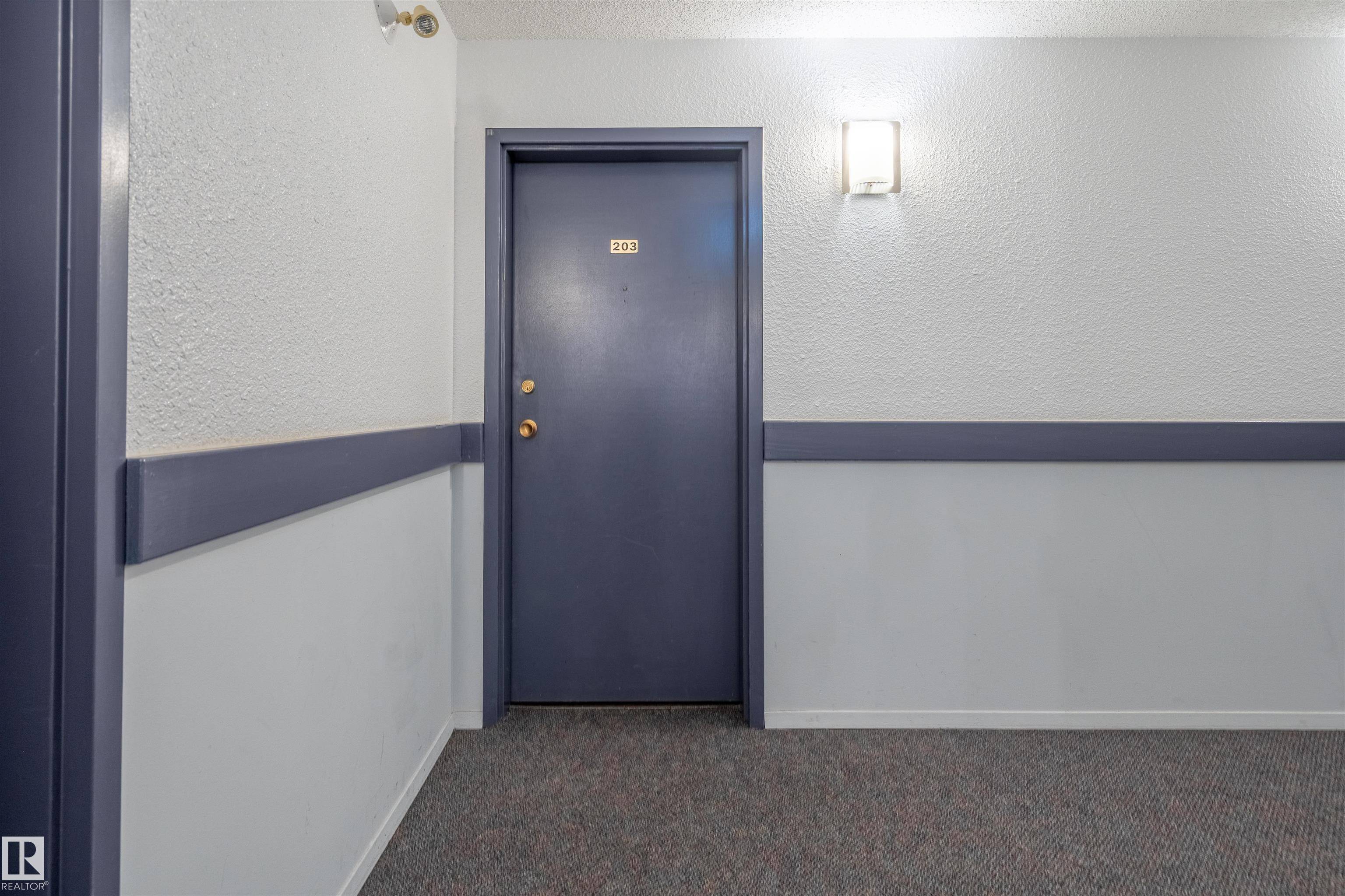 Edmonton, AB T6L 5P2,#203 1628 48 ST NW