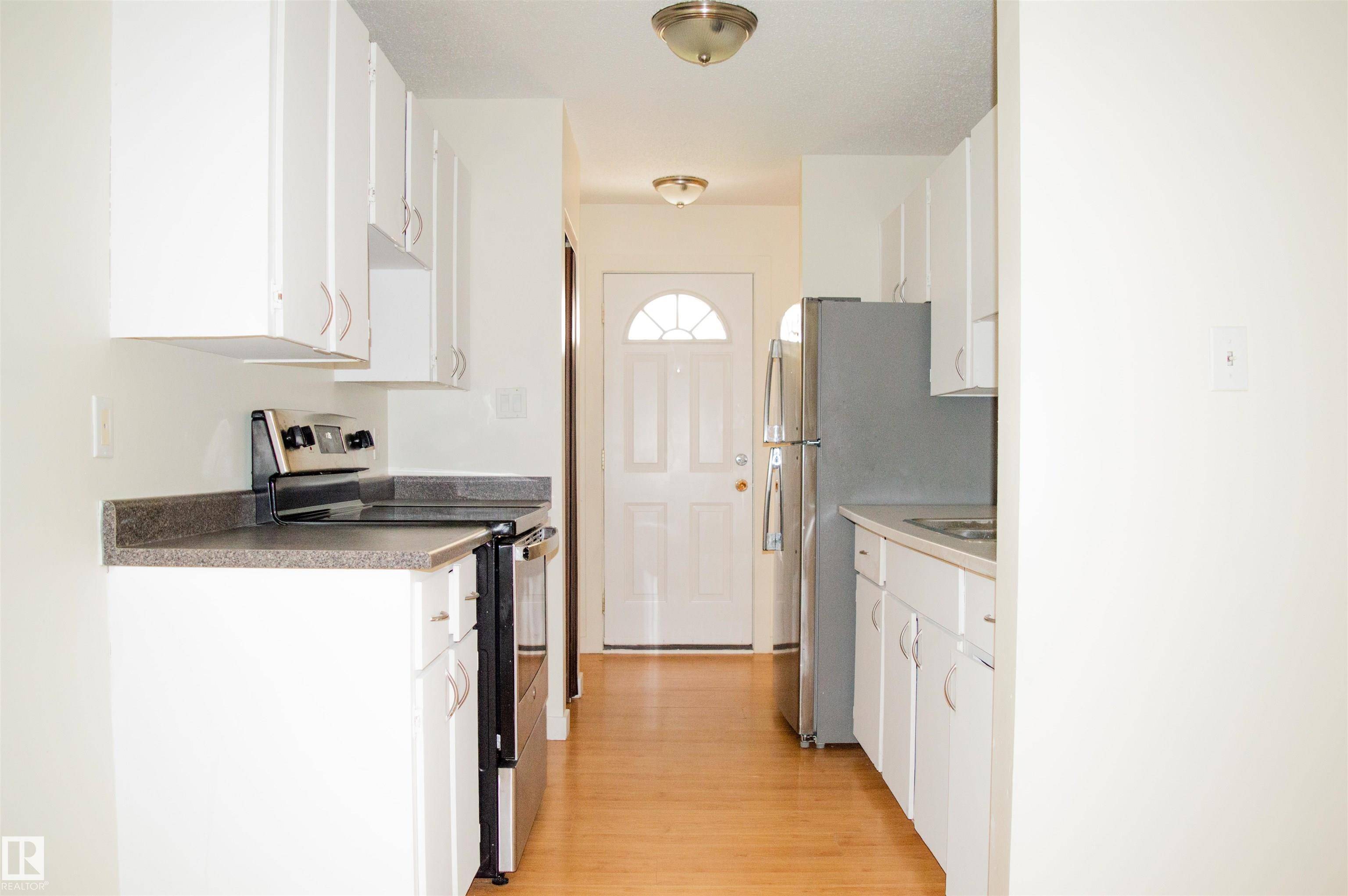 Edmonton, AB T5T 1T7,18241 84 AV NW