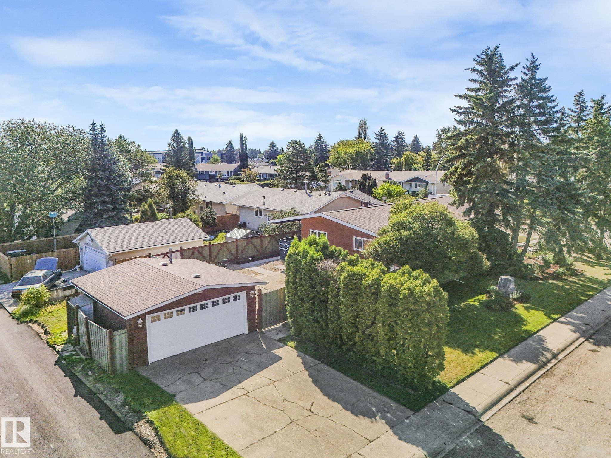 Edmonton, AB T5P 0E3,16836 96 AV NW
