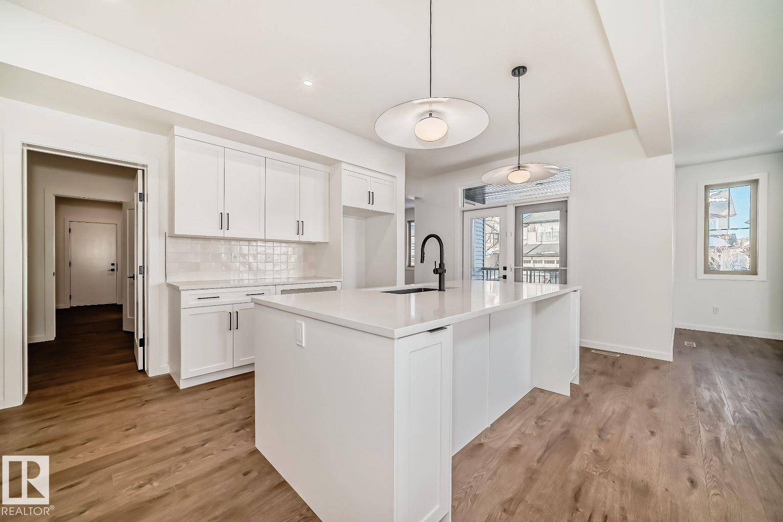 Edmonton, AB T6W 3E9,1365 AINSLIE WD SW