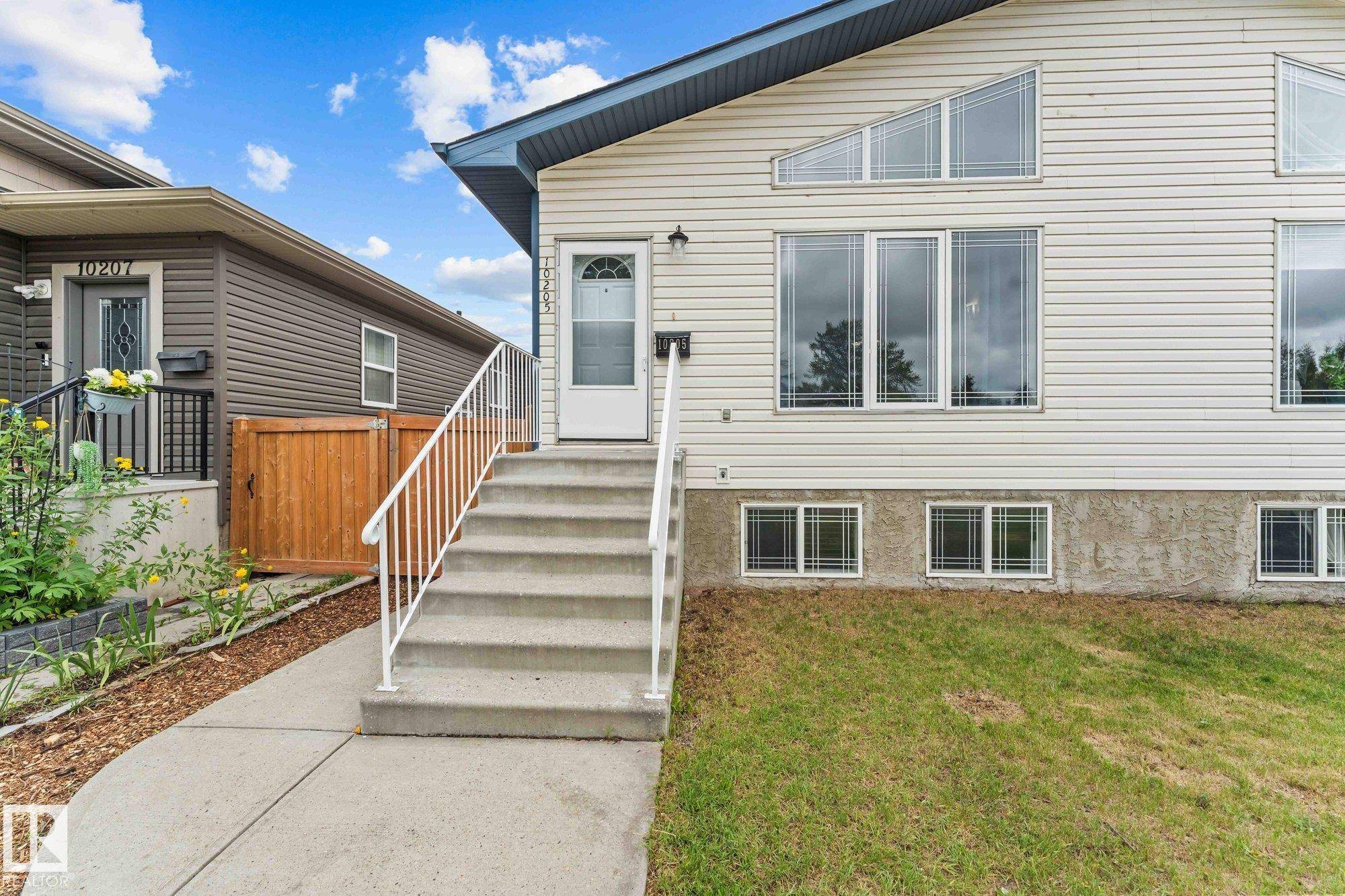 Edmonton, AB T5P 3A3,10205 159 ST NW