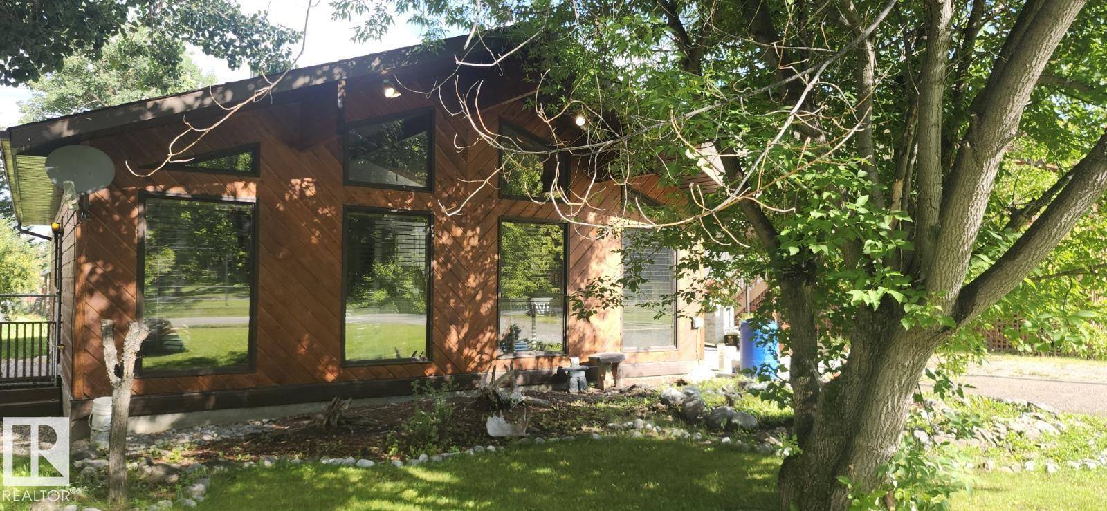 Brule, AB T0E 0C0,4921 Centre ST