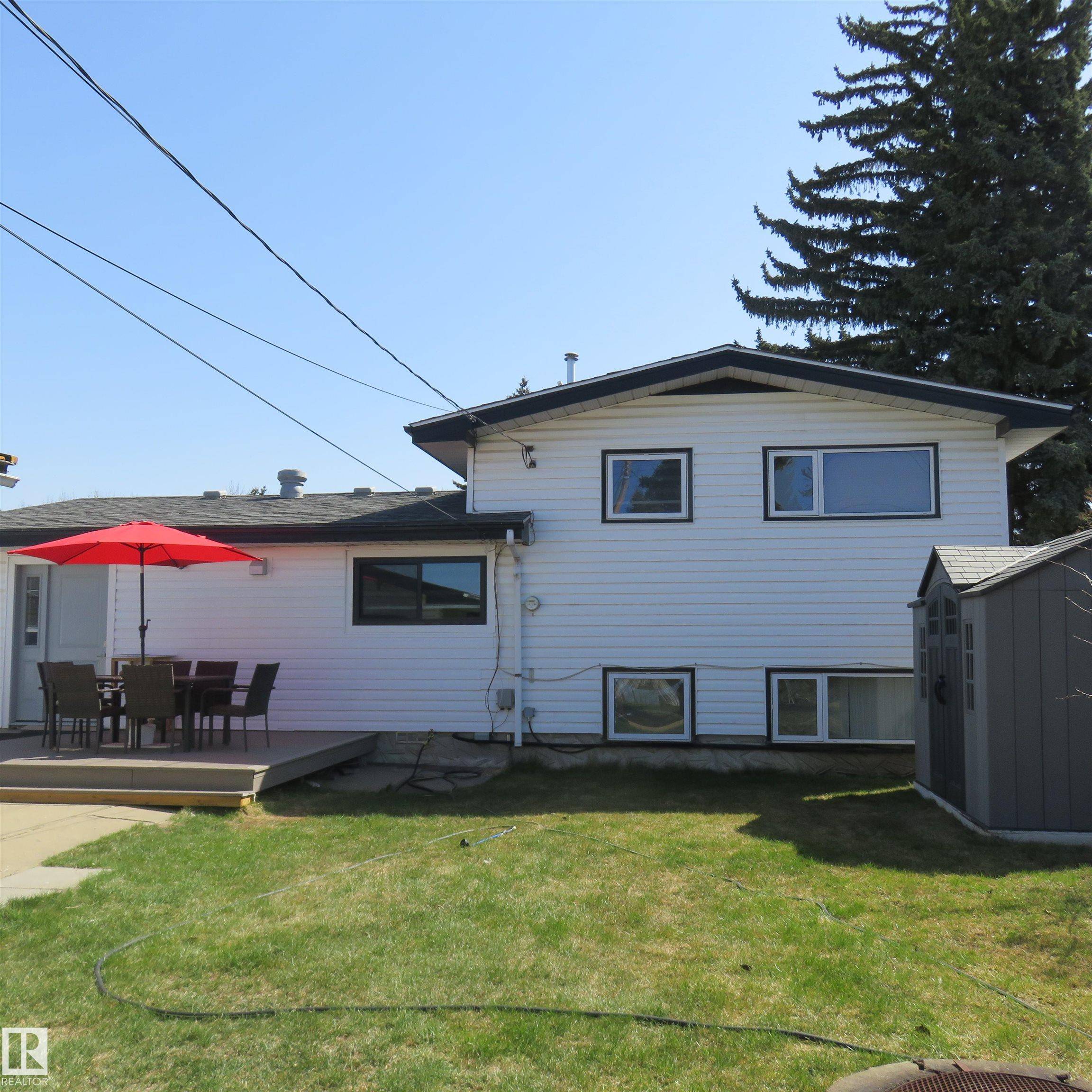 Edmonton, AB T5E 3Y1,12904 95 ST NW