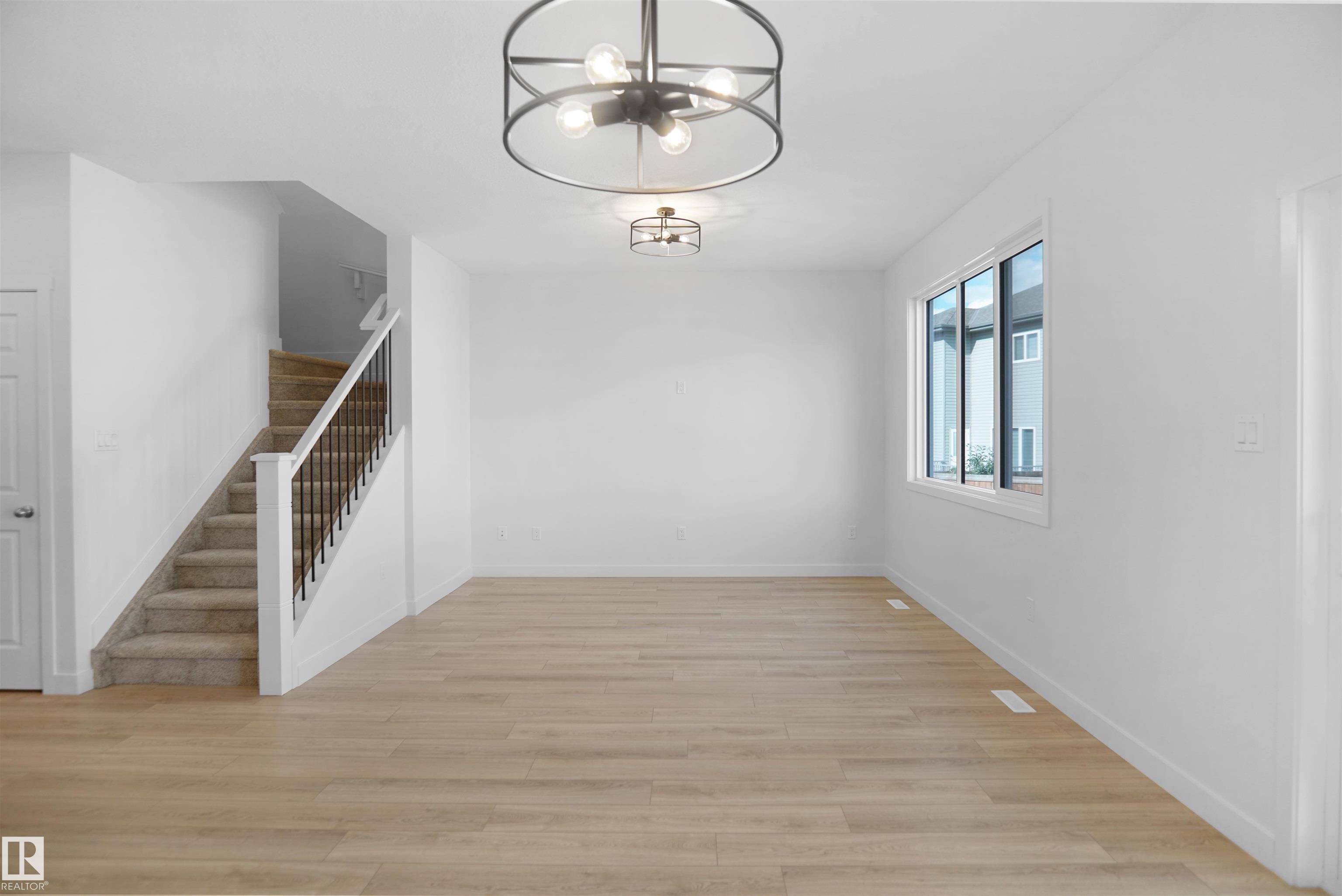 Edmonton, AB T6T 2R6,1503 26 ST NW