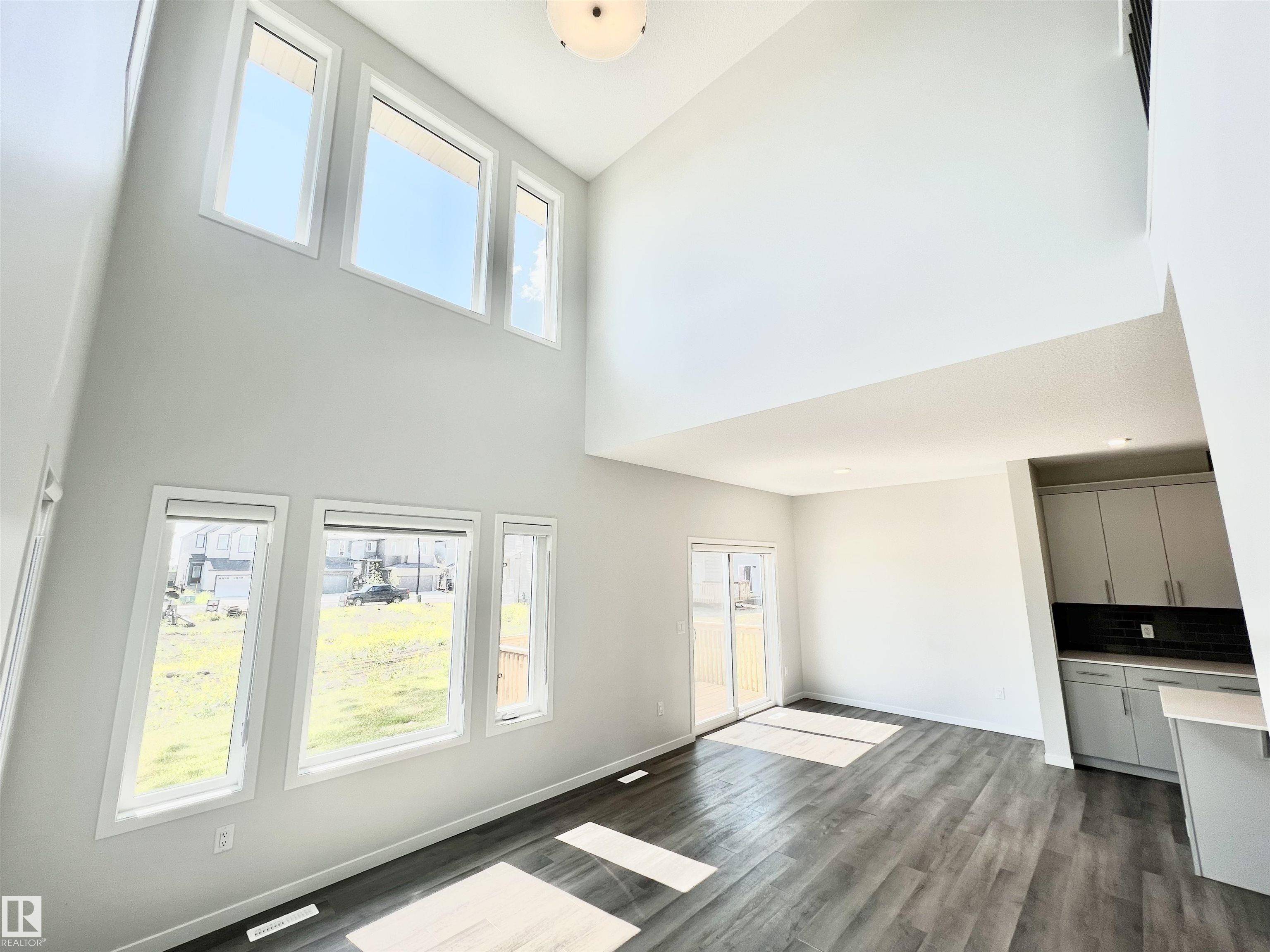 Edmonton, AB T6M 2N6,2404 193 ST NW