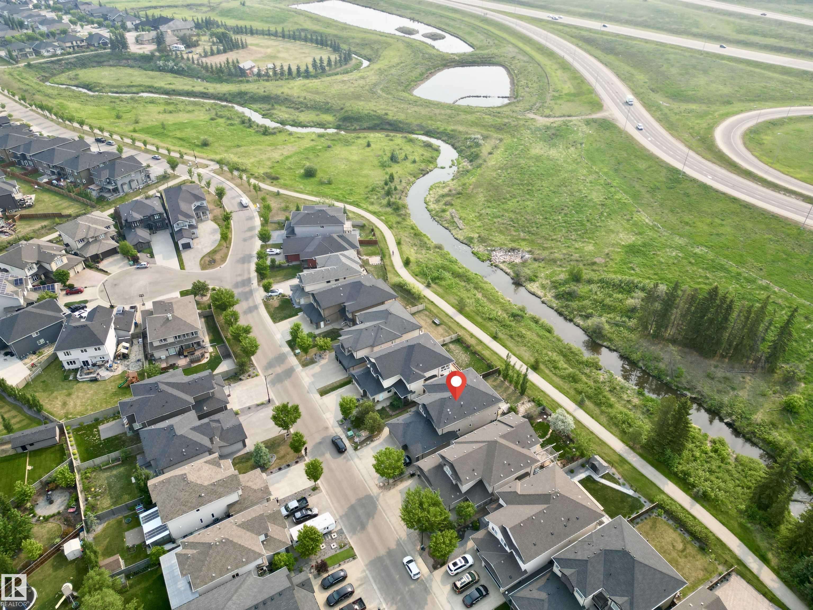 Edmonton, AB T6W 1A8,1328 ADAMSON DR SW