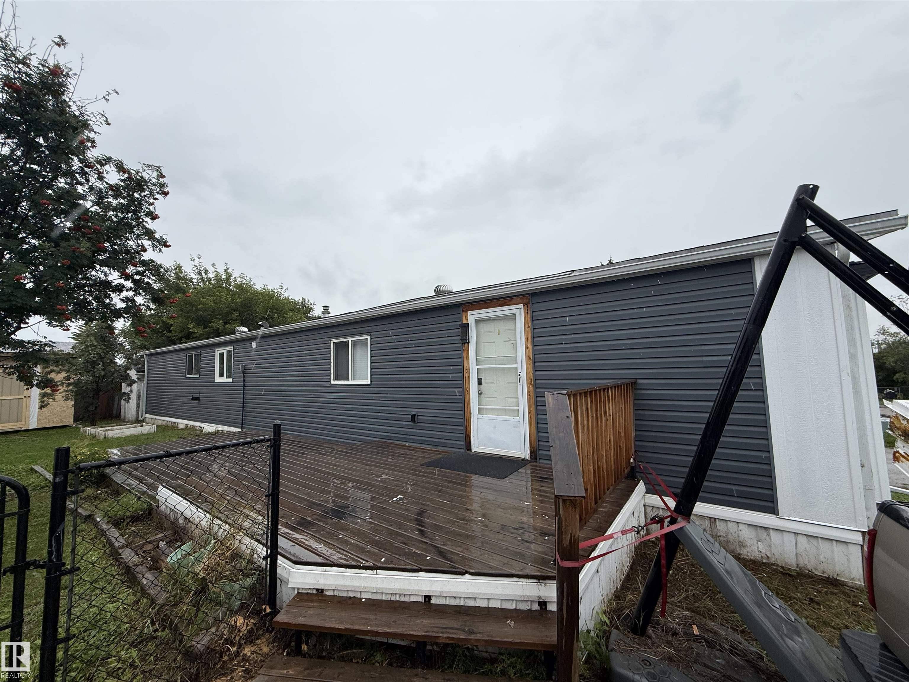 Rural Parkland County, AB T7X 3R2,812 53222 RGE RD 272