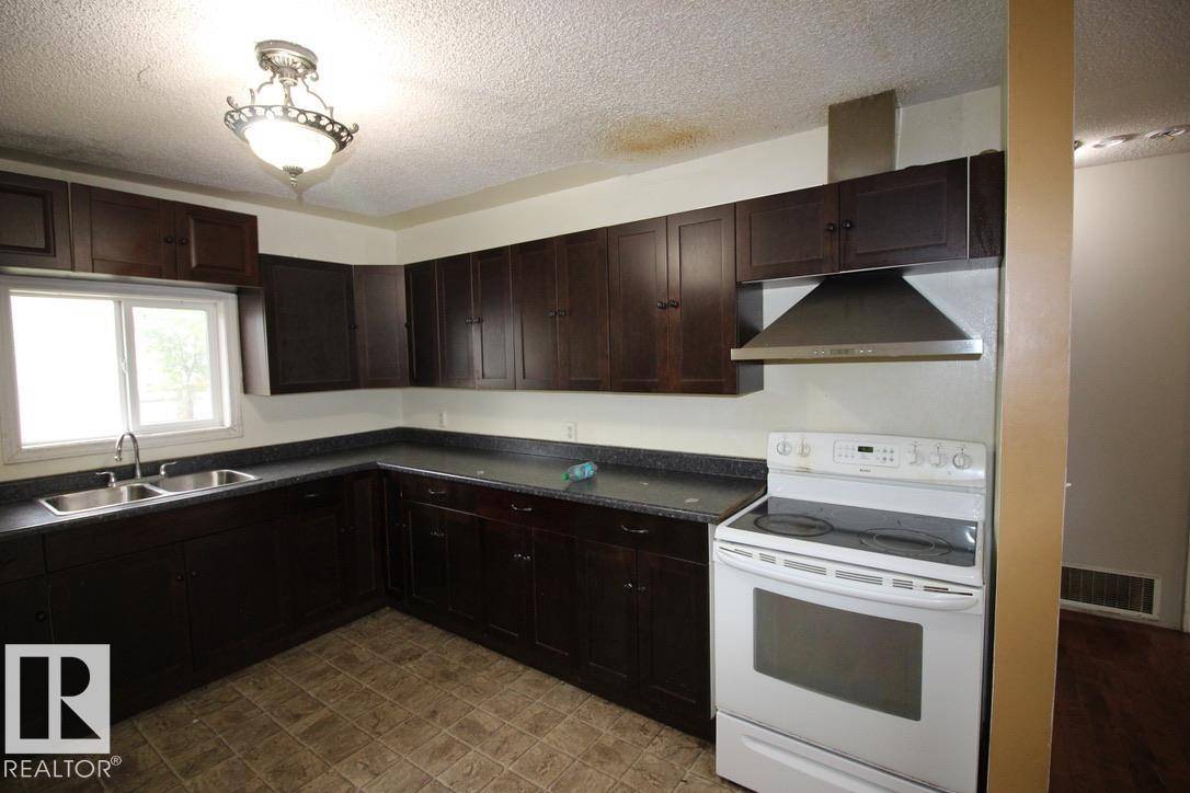 Bonnyville Town, AB T9N 2G4,4815 51 avenue