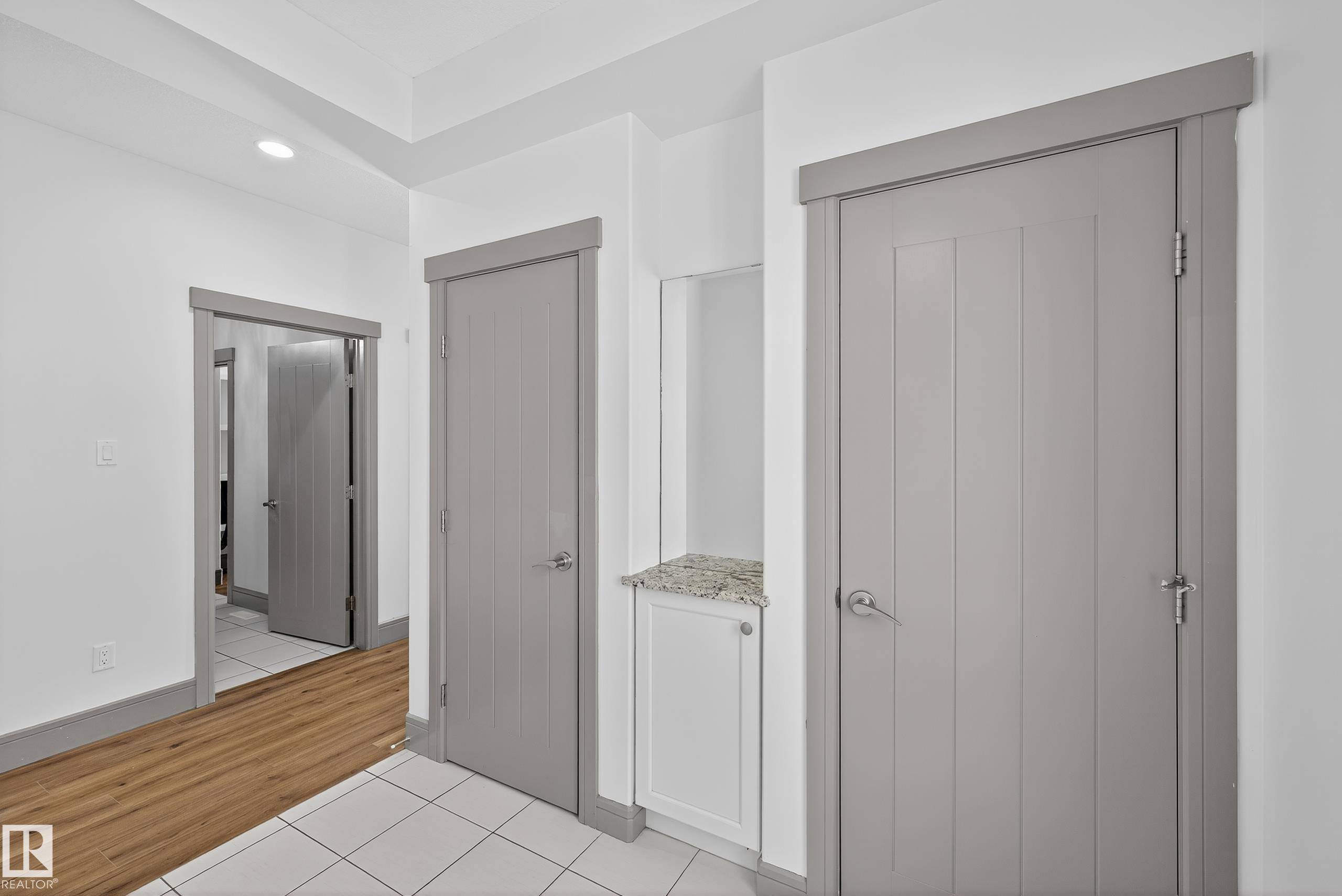 Edmonton, AB T6W 3A9,3608 PARKER CL SW