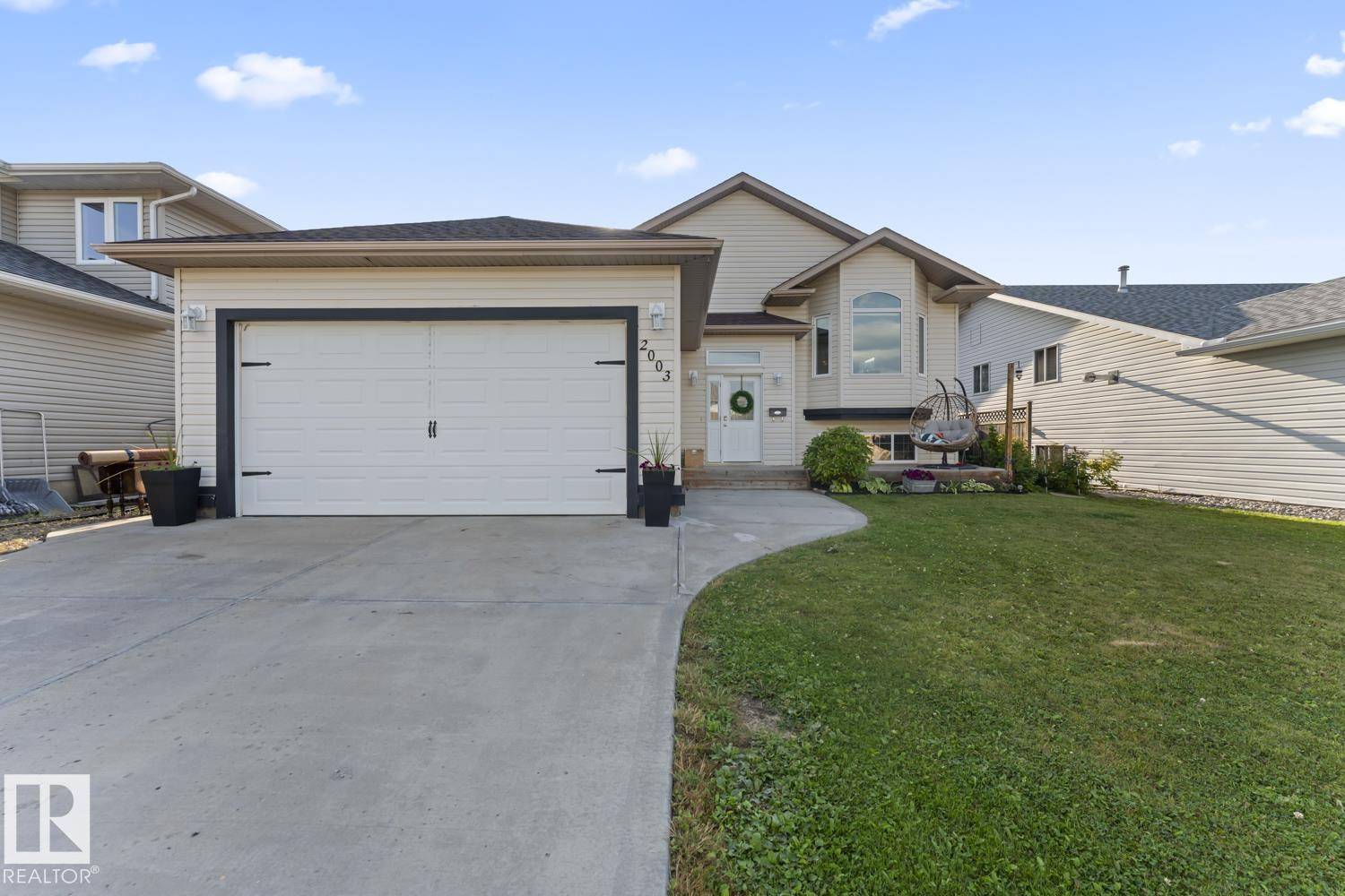 Cold Lake, AB T9M 1K3,2003 6 ST