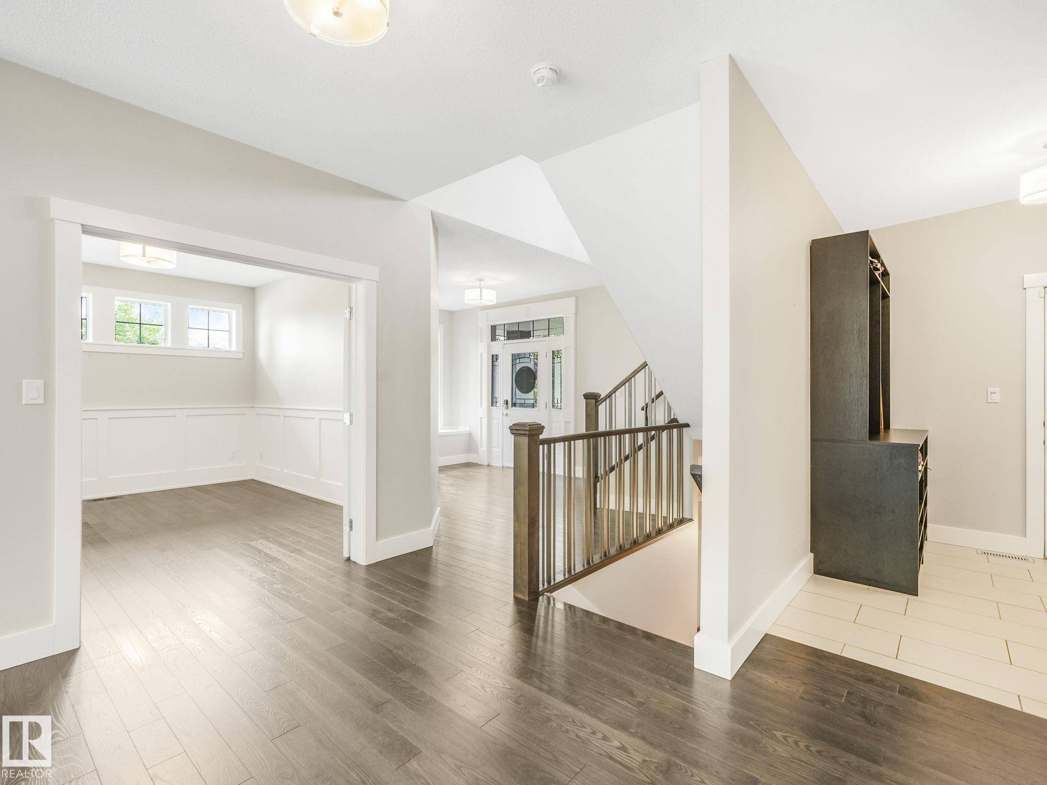Edmonton, AB T6M 0L2,2554 CAMERON RAVINE LD NW