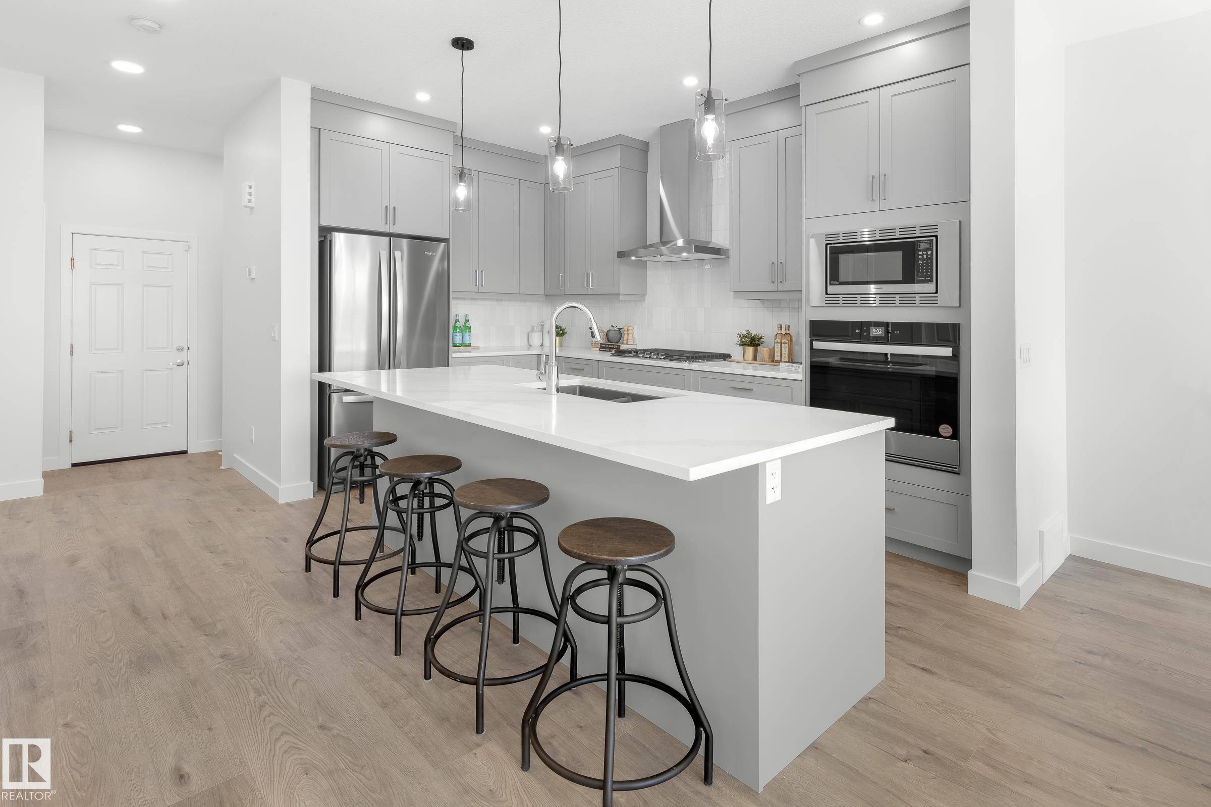 Edmonton, AB T6W 5K8,305 Paterson LI SW