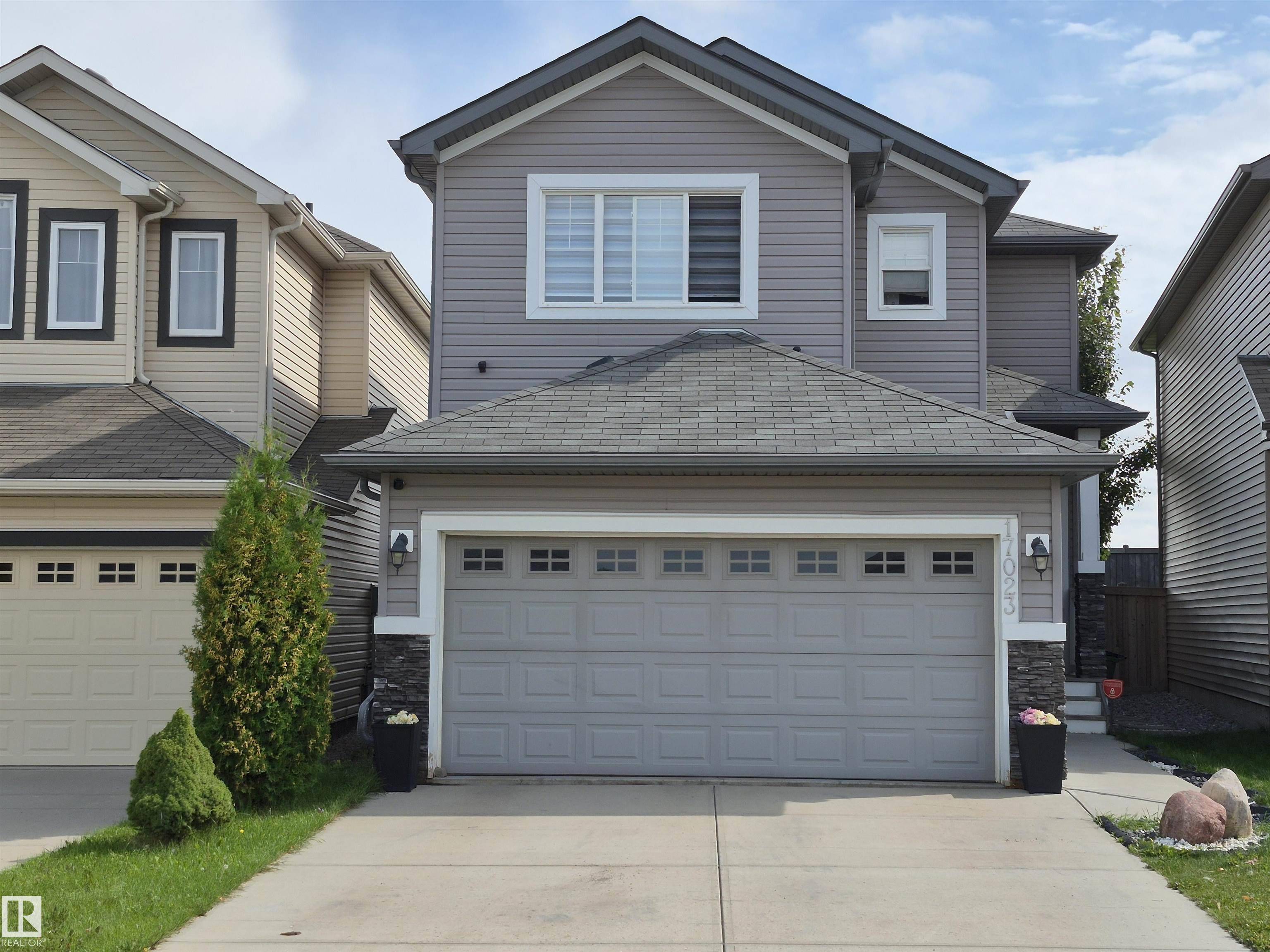 Edmonton, AB T5Y 3S1,17023 38 ST NW