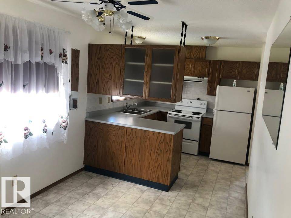 Mayerthorpe, AB T0E 1N0,4619 43 ST