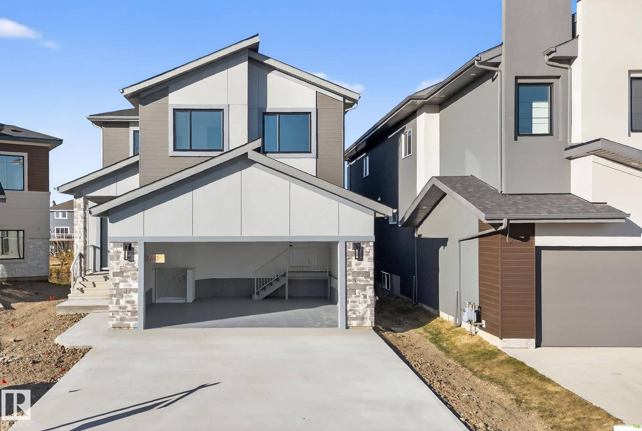 Leduc, AB T9E 1K5,160 EDGEWATER CI