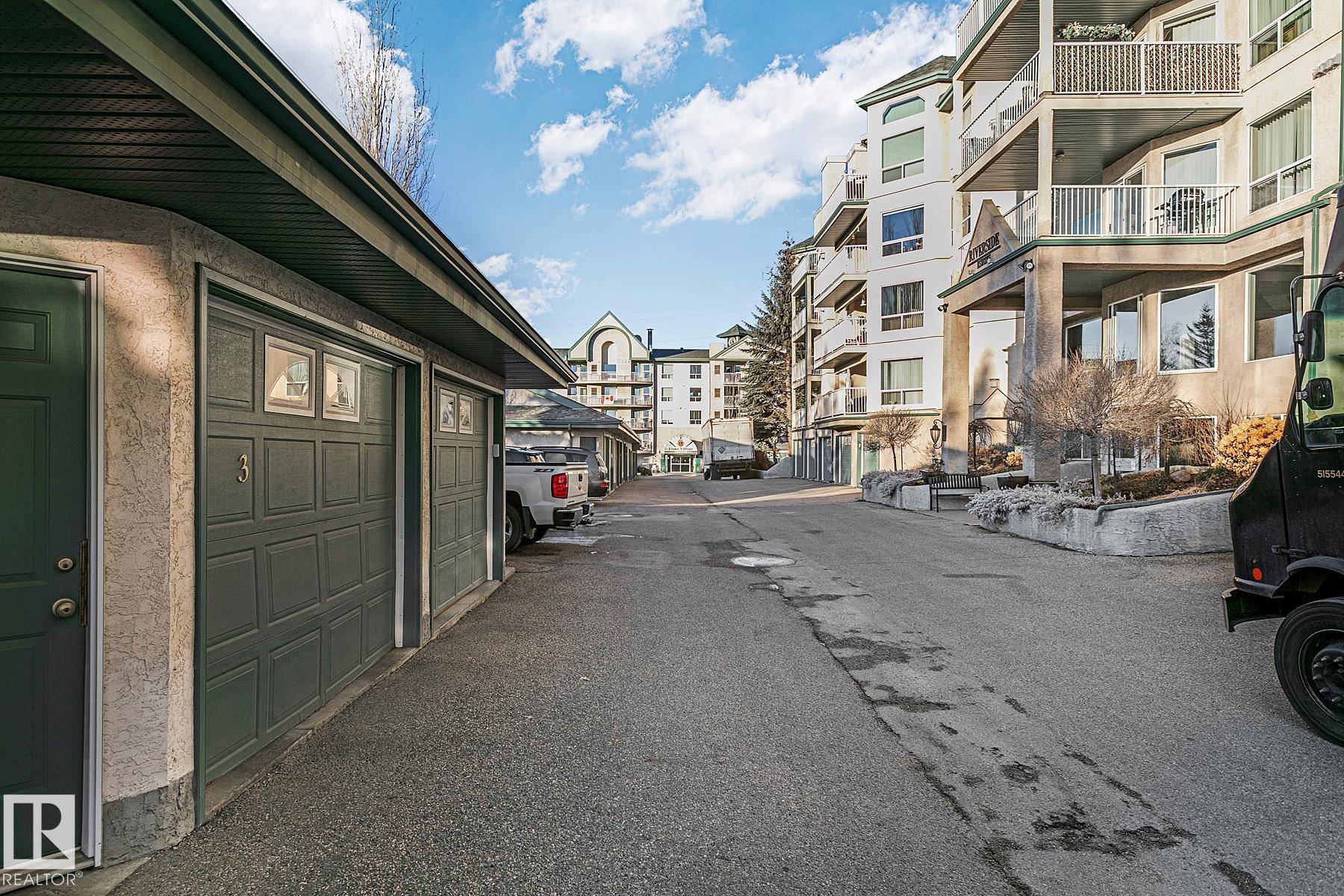 Edmonton, AB T6R 2V1,#506 182 HADDOW CL NW