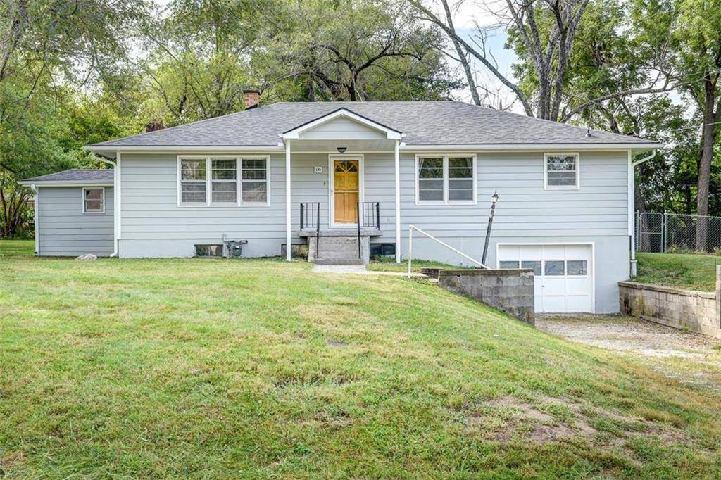 Trimble, MO 64492,339 Oak