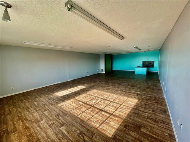 St Joseph, MO 64501,5908 N Belt HWY