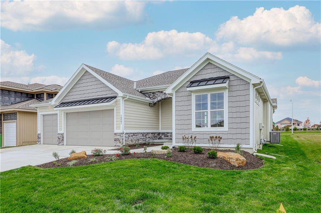 Olathe, KS 66062,15499 W 172nd CT