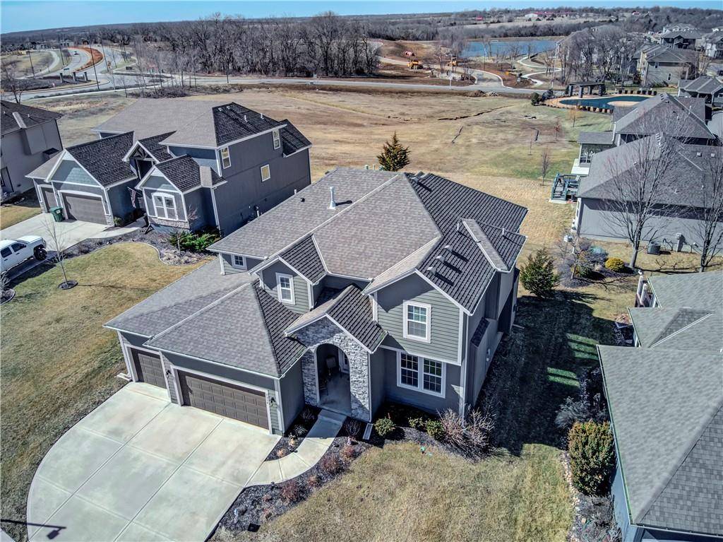 Lenexa, KS 66227,9214 Houston ST