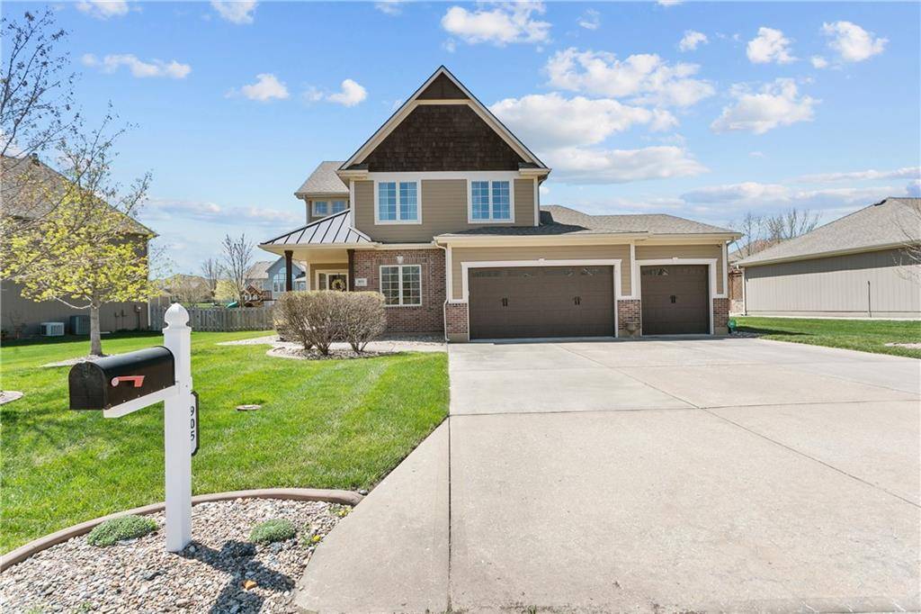 Grain Valley, MO 64029,905 NW Cedar LN