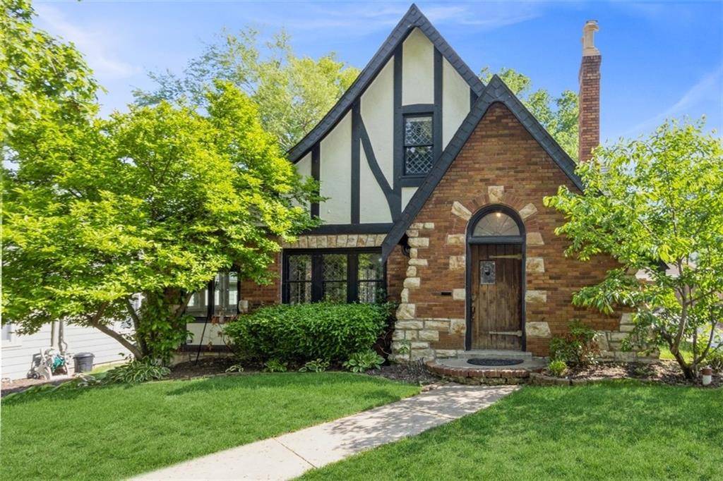 Kansas City, MO 64113,109 E 69th TER