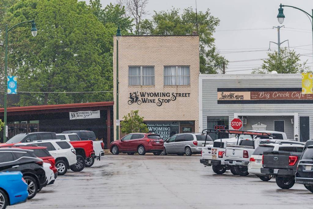 Pleasant Hill, MO 64080,115 Wyoming ST