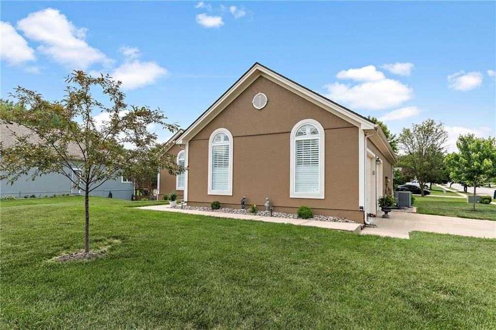 Kansas City, MO 64119,7824 N Norton CT